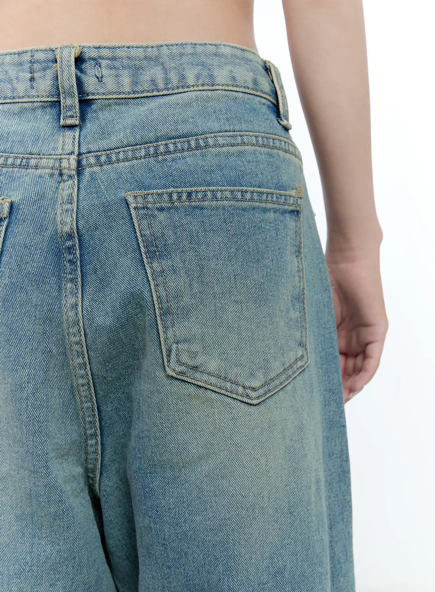 Haeun Wide-Leg Denim Jeans CG501