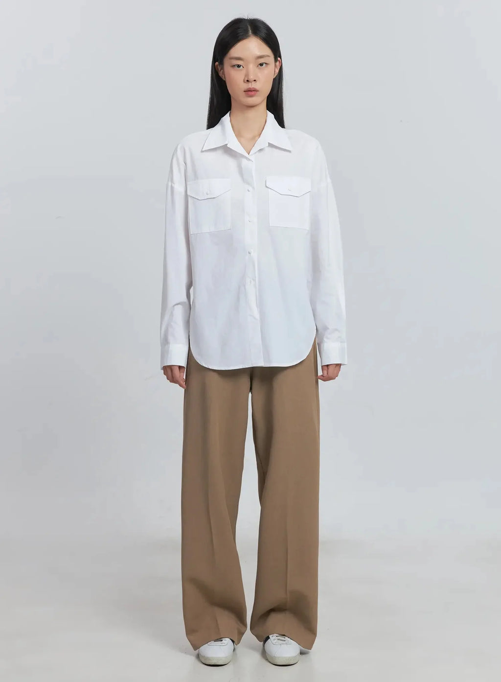 Classic Wide-Fit Slacks (Beige) IU512