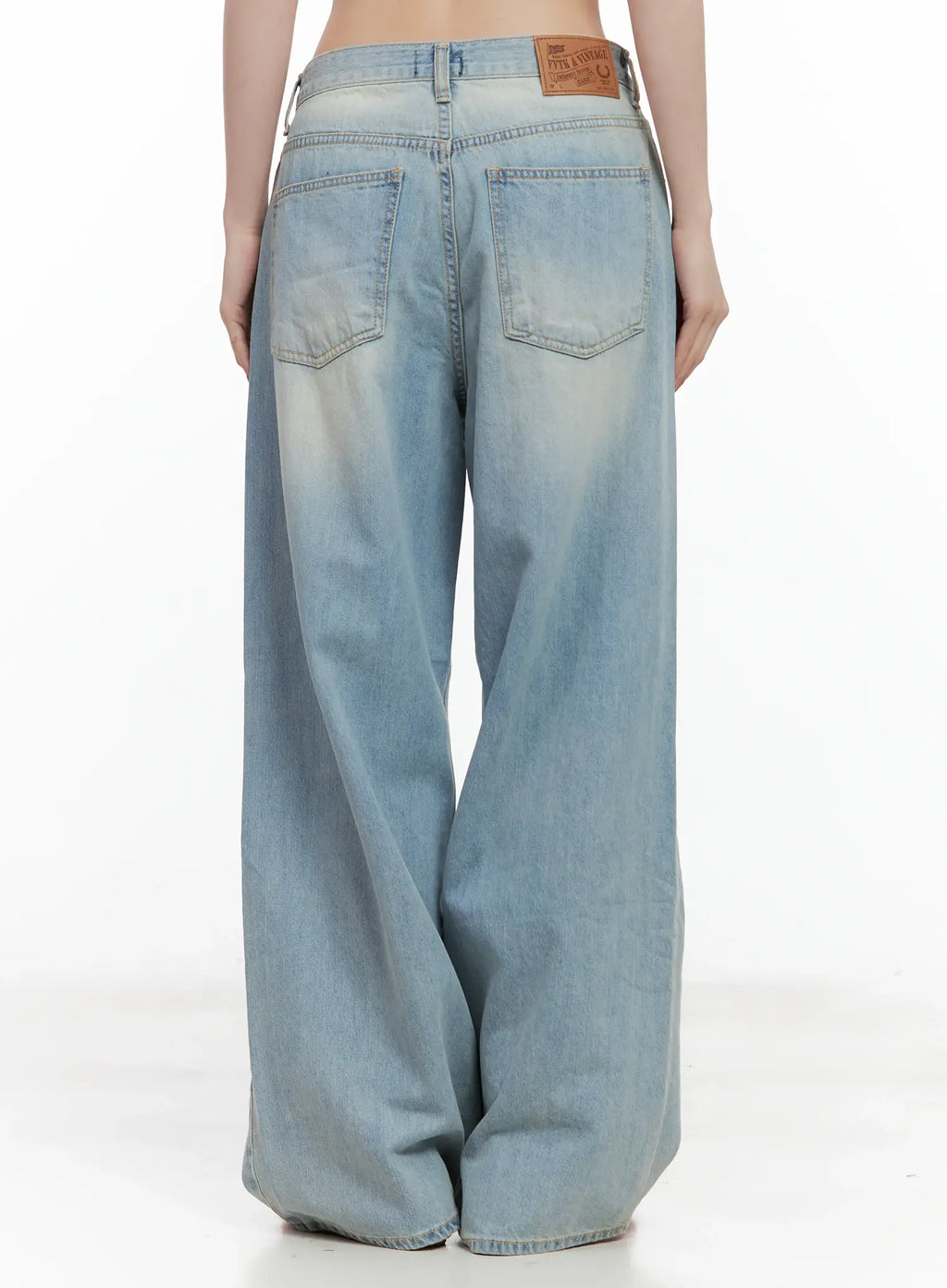 Gyuri Dirty-Wash Distressed Wide Jeans CU530