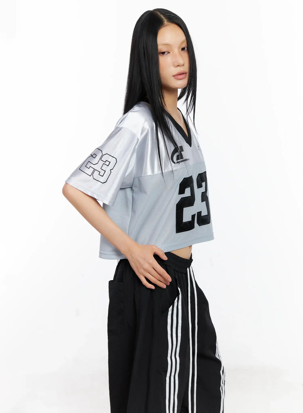 Glossy V-Neck Cropped Jersey CL529