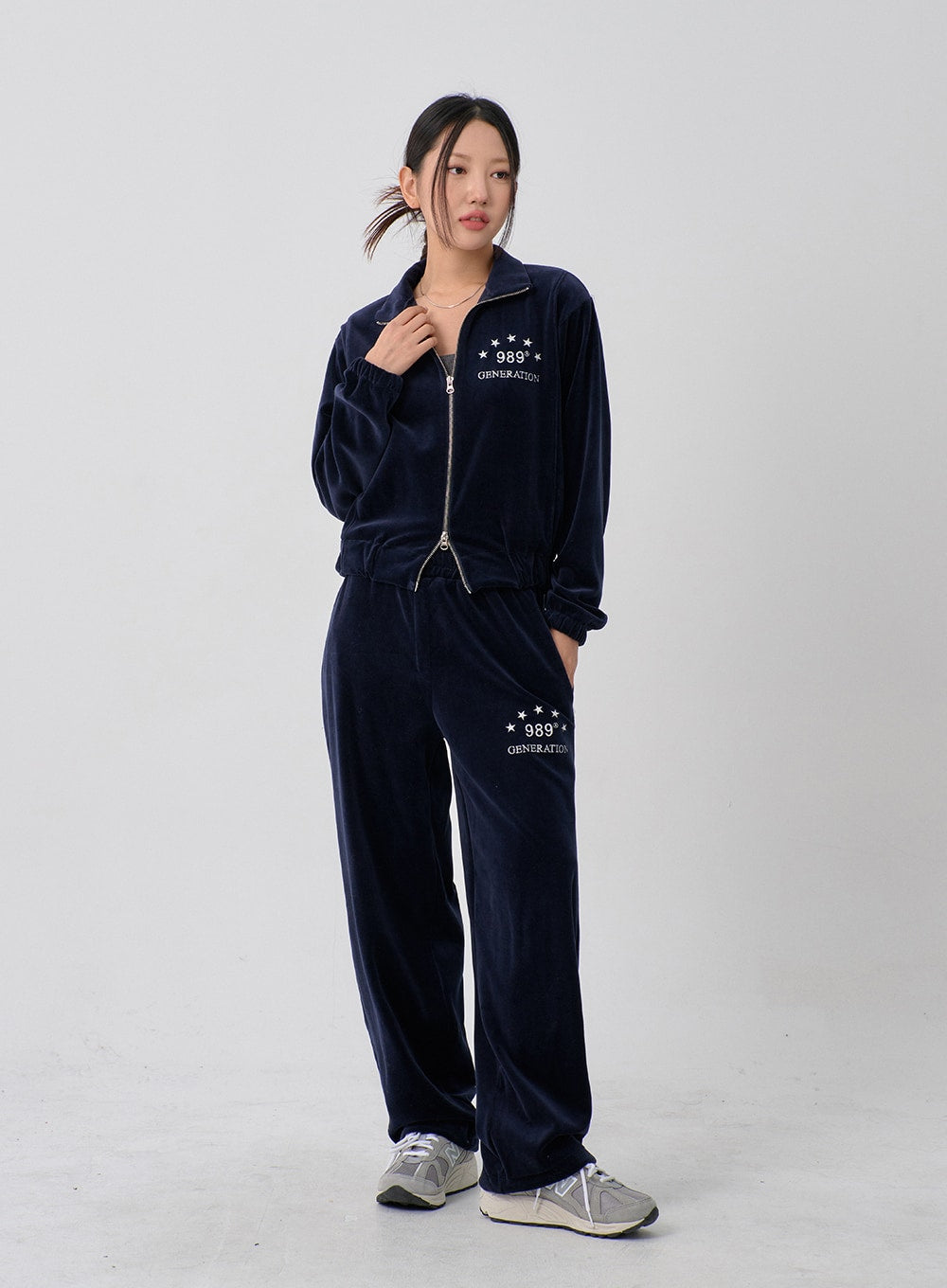 Lettering Embroidery Velvet Two Way Zipper Sweatshirt CN10