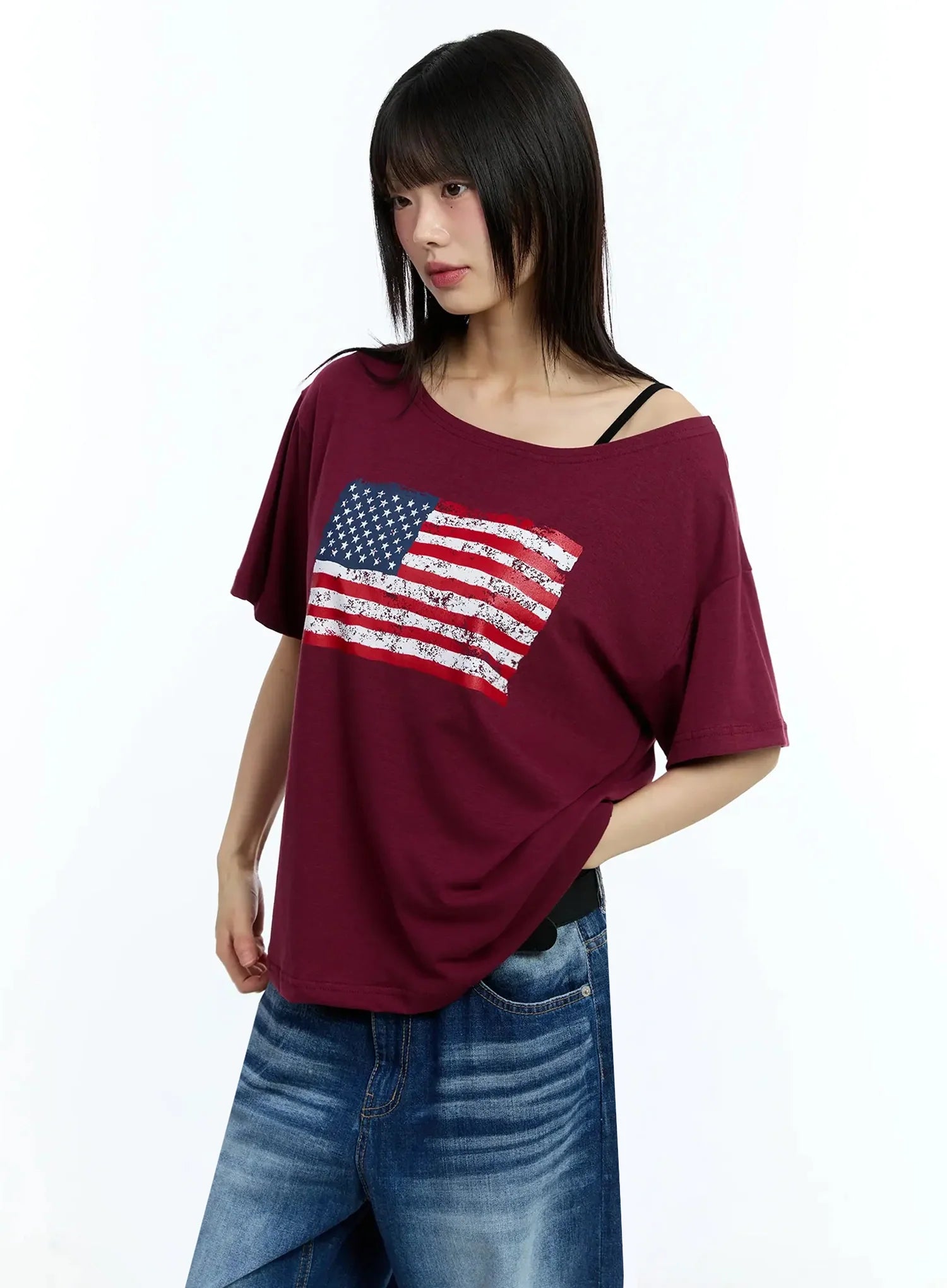 Off-Shoulder Graphic Print Tee IU525