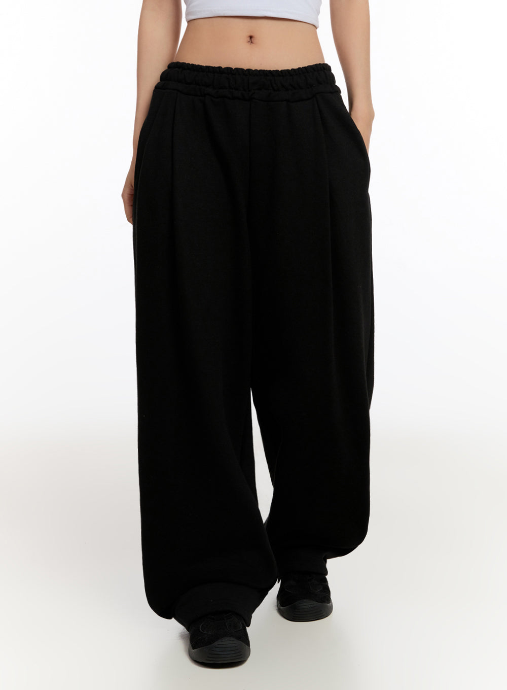 Pintuck Wide-Leg Sweatpants IU509