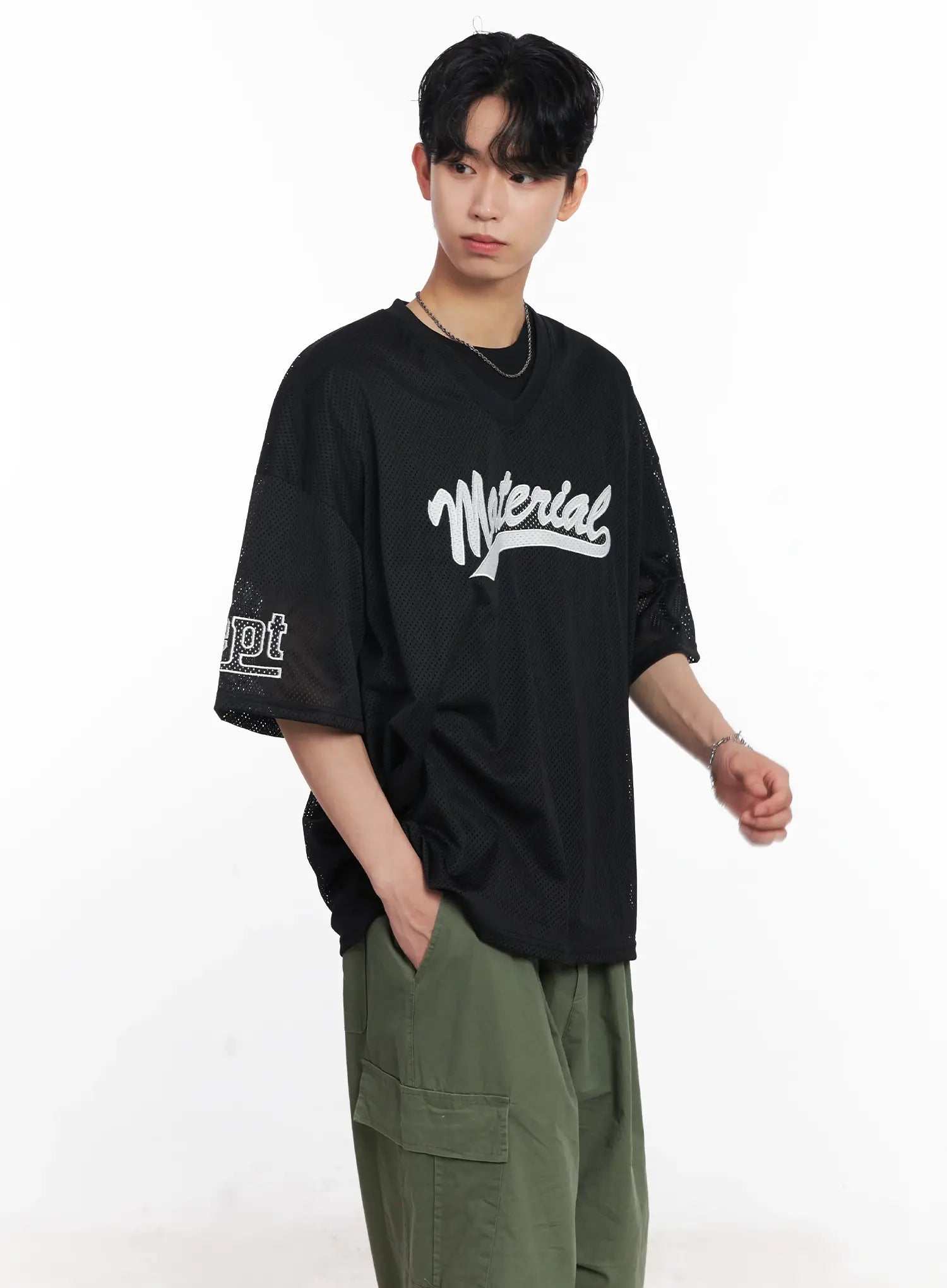 Men's Embroidered Mesh Graphic Tee IU526