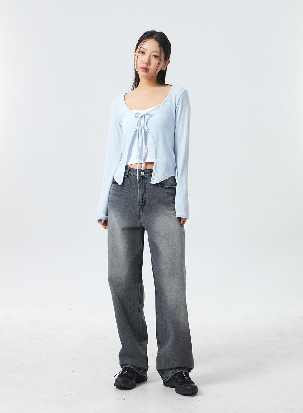 Low Rise Mid-Wash Jeans CM327