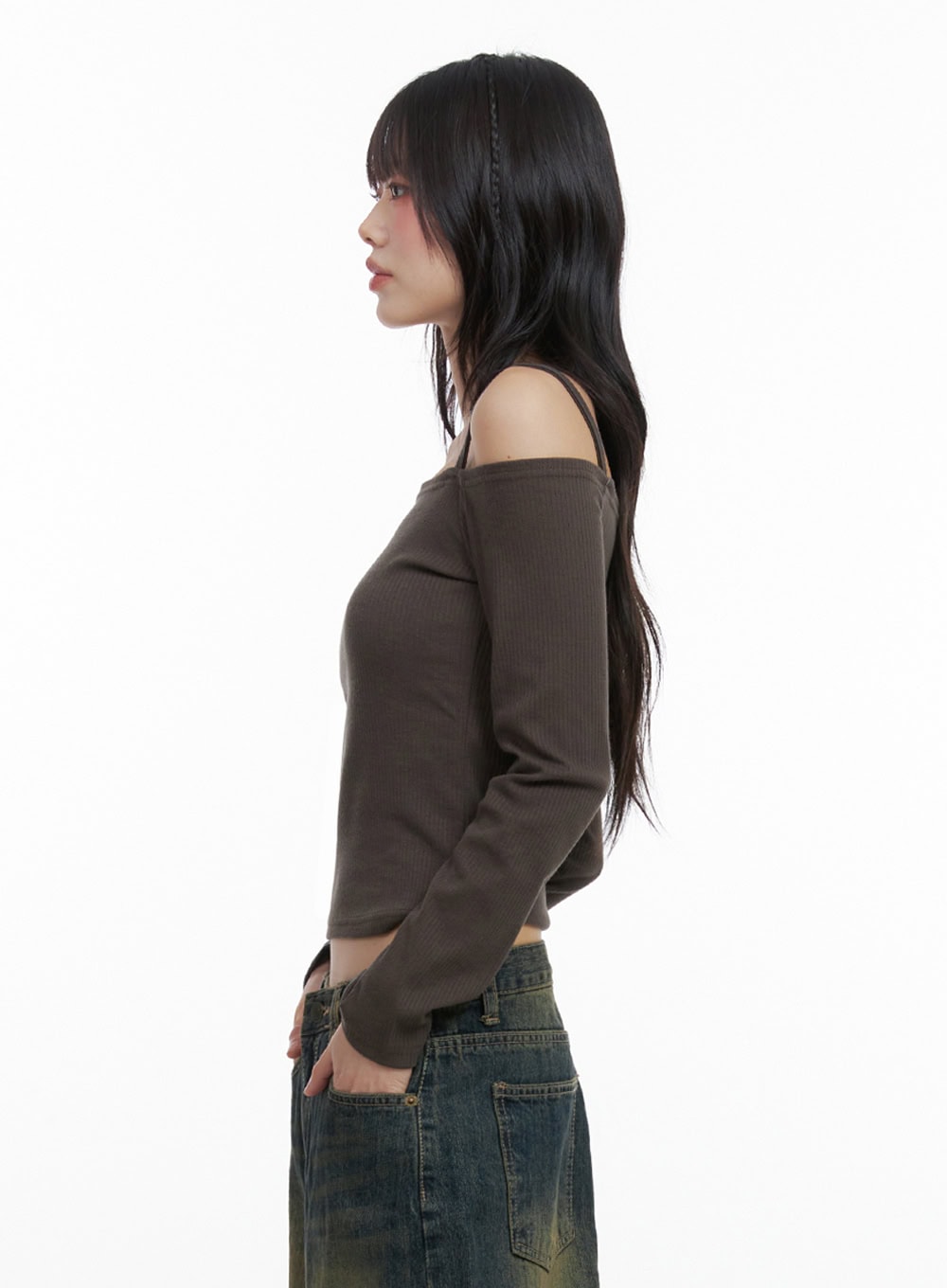 Strap Off-Shoulder Crop Top IO430