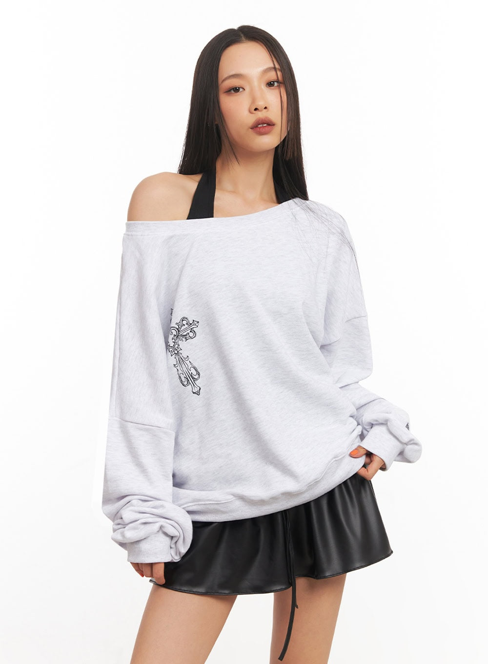 Off-Shoulder Cross Graphic Sweatshirt IA507