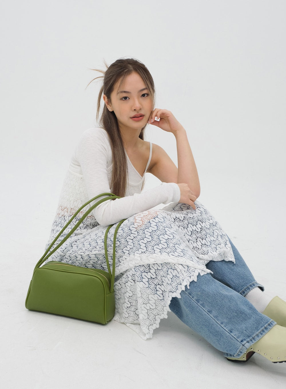 Torn Wide Leg Jeans C1002