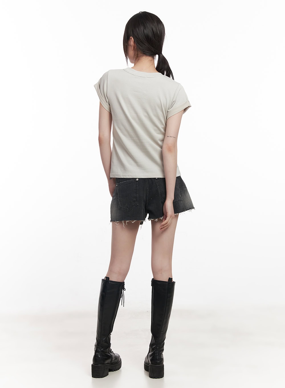 "33" Graphic Cropped Tee CY521