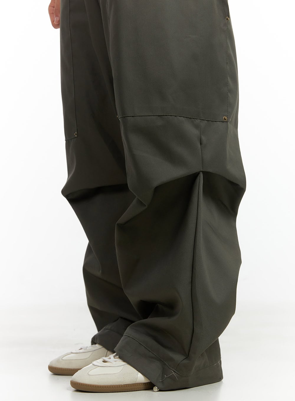 Wide-Fit Pintuck Cotton Pants CO410