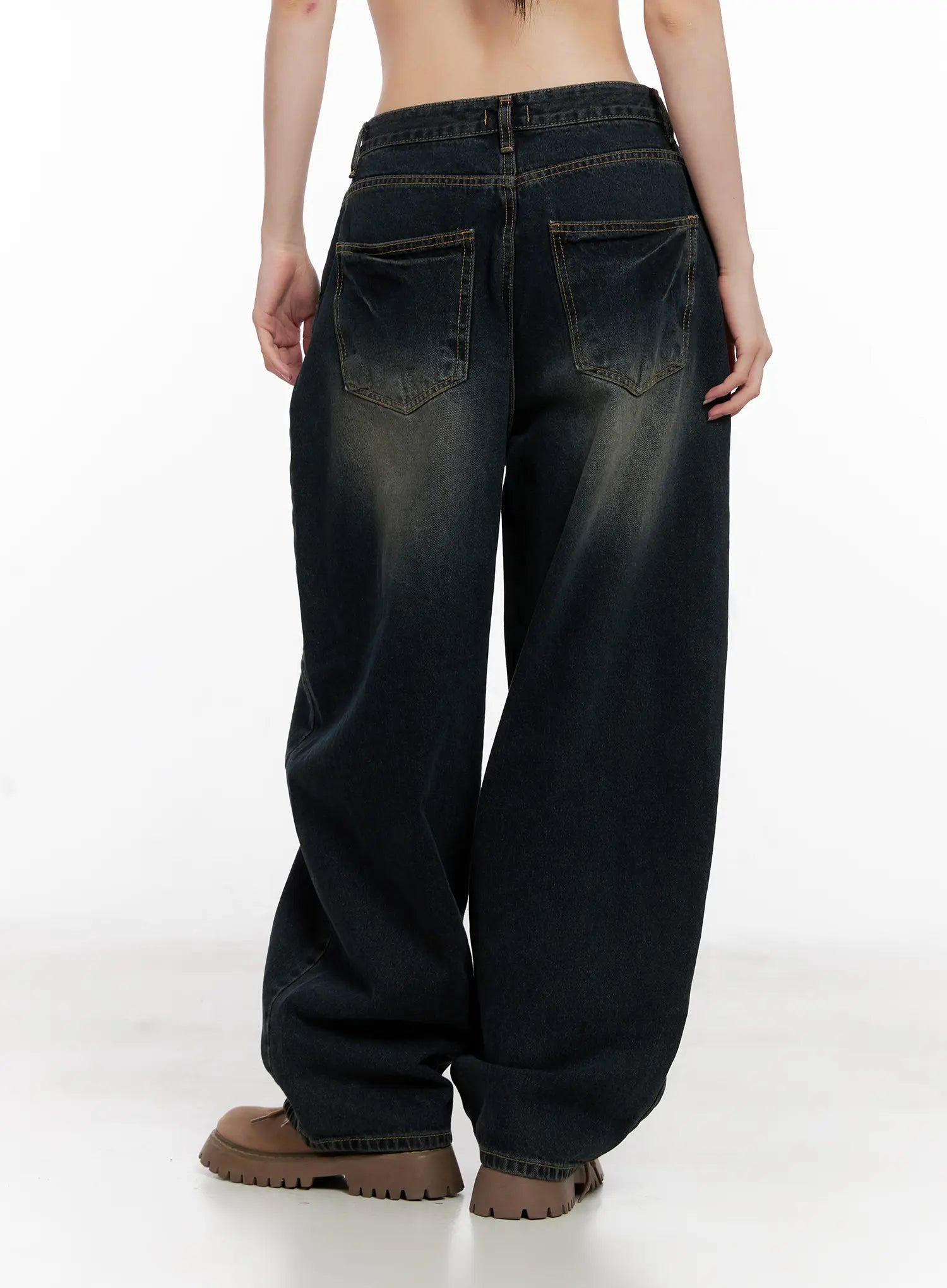 Hyer Washed Wide-Leg Jeans CG522