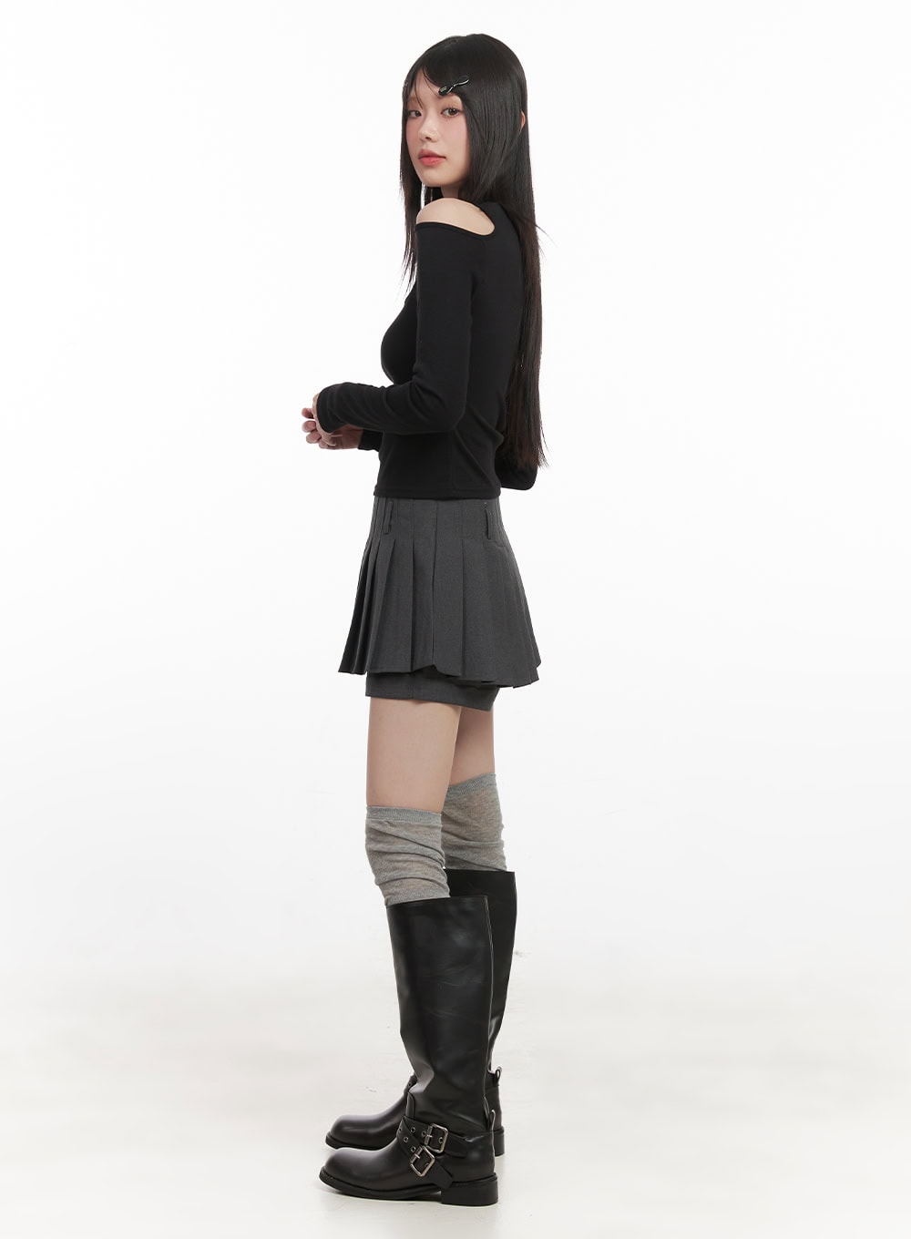 Slim-Fit Twist Cut-Out Long Sleeve Top CJ528