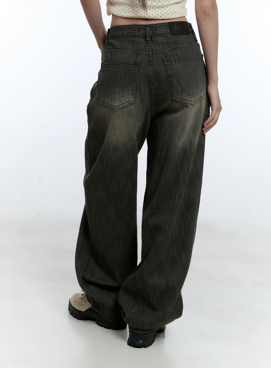 Chaeeun Washed Wide-Leg Jeans CU527