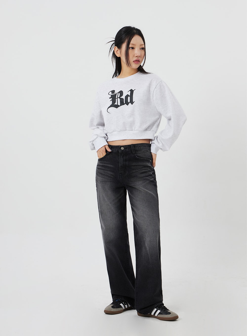 Mid-Rise Bootcut Jeans CF327