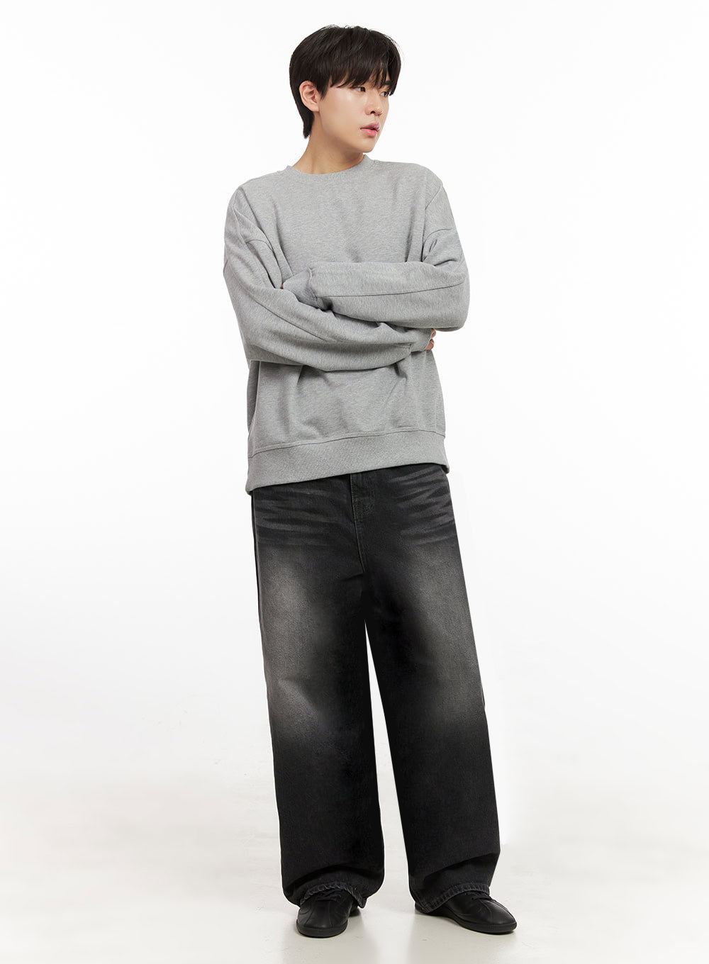 Men's Washed Relaxed-Fit Jeans IJ517