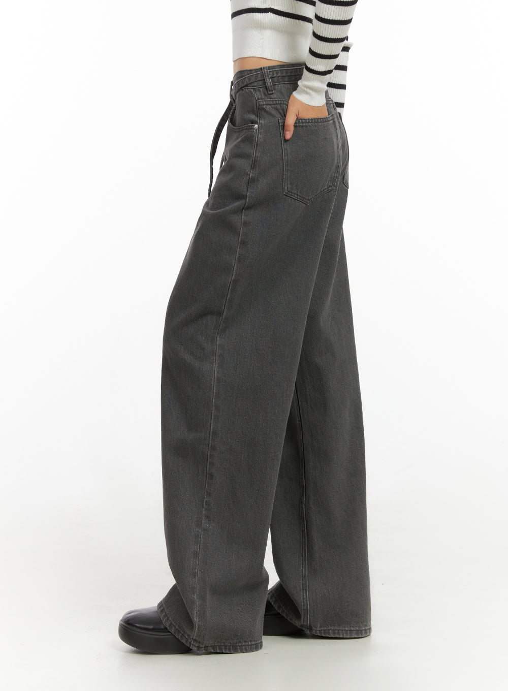 Emery Cotton Strap Baggy Jeans IO409