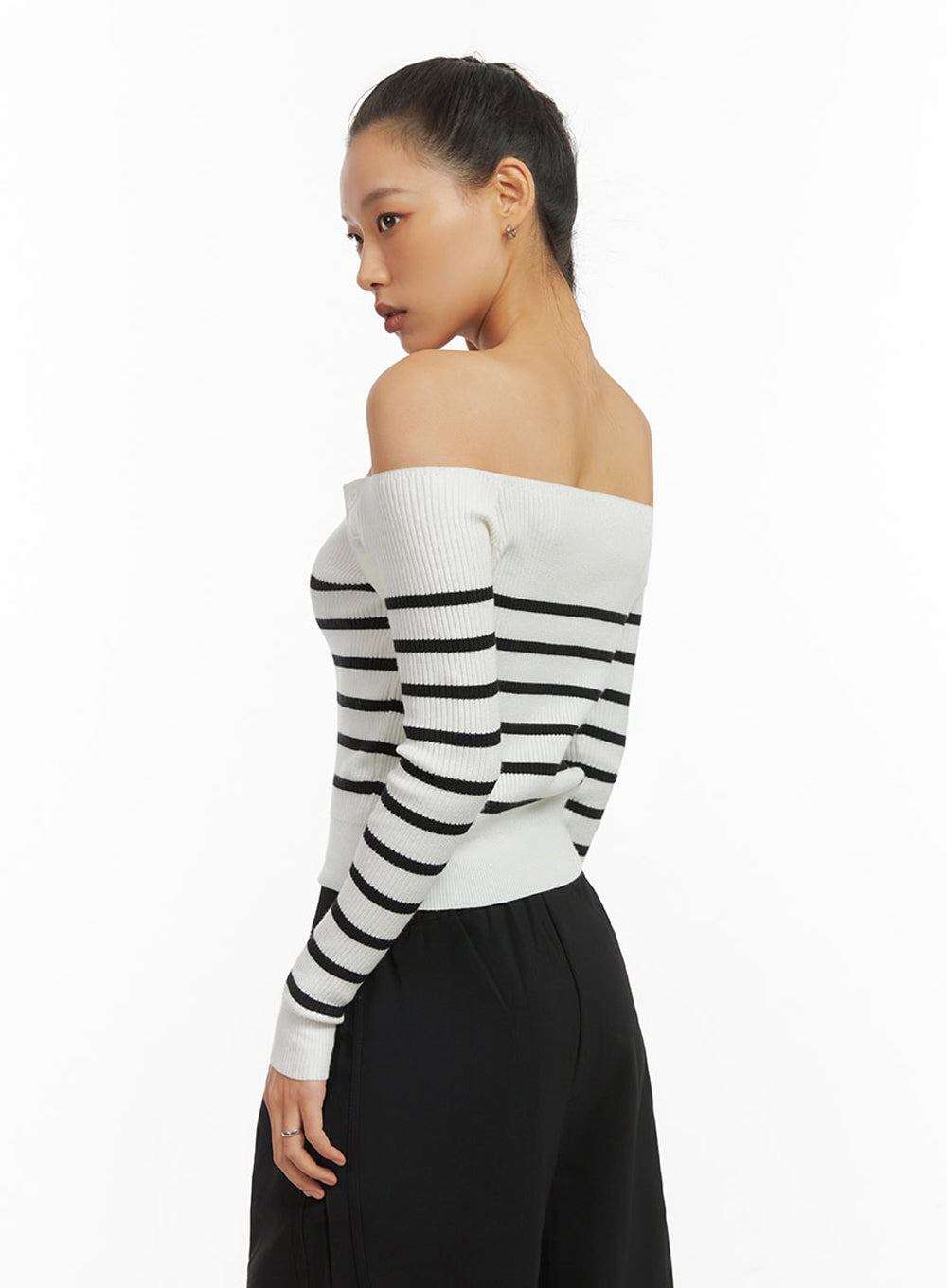 Stripe Buttoned Off-Shoulder Top IO409