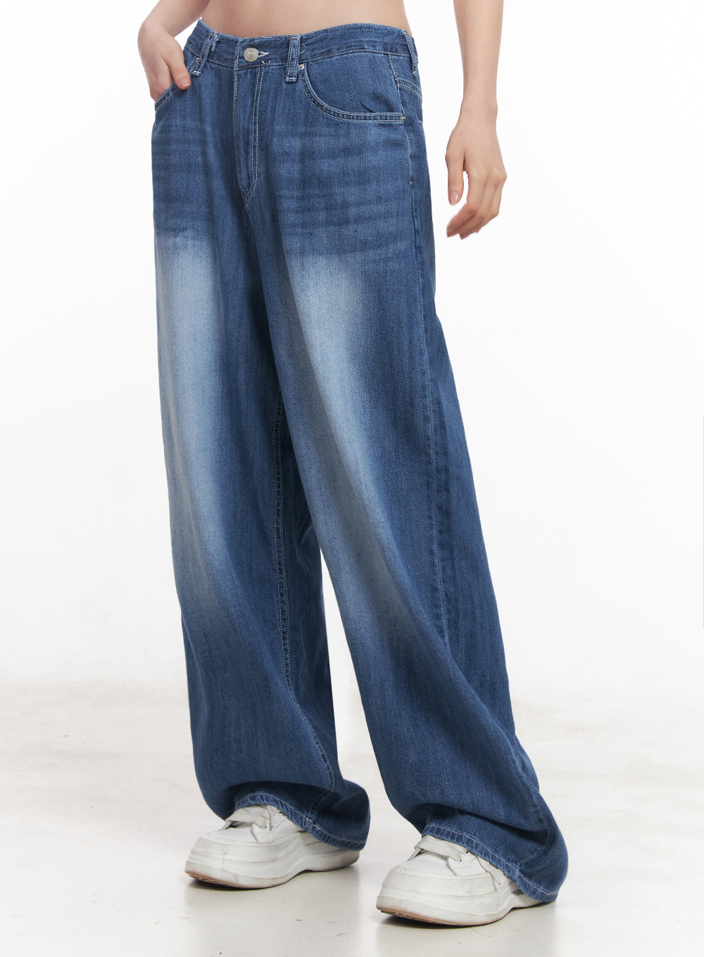 Bibi Wide-Leg Jeans IY516