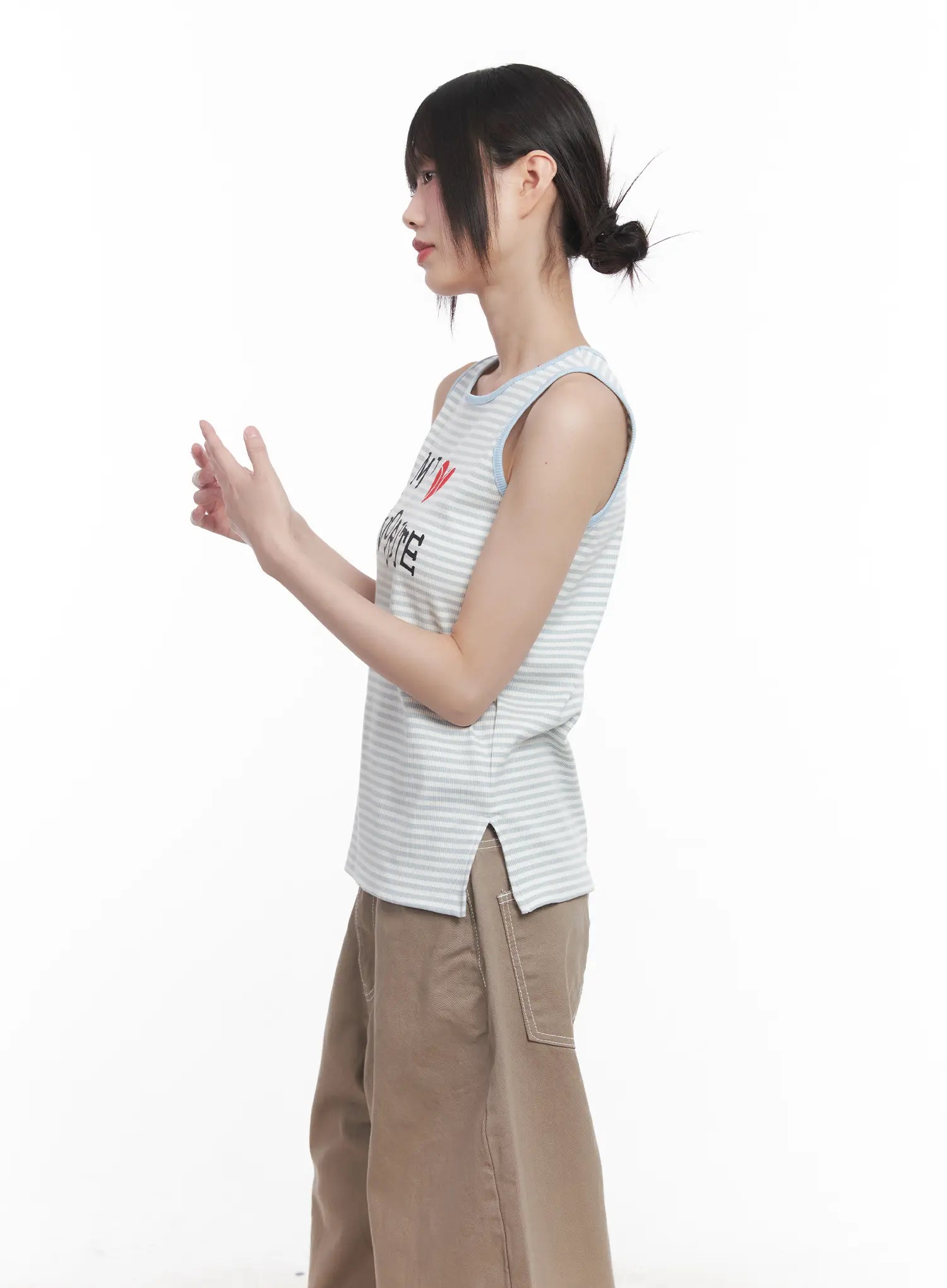 Graphic Relaxed-Fit Tank Top CU518