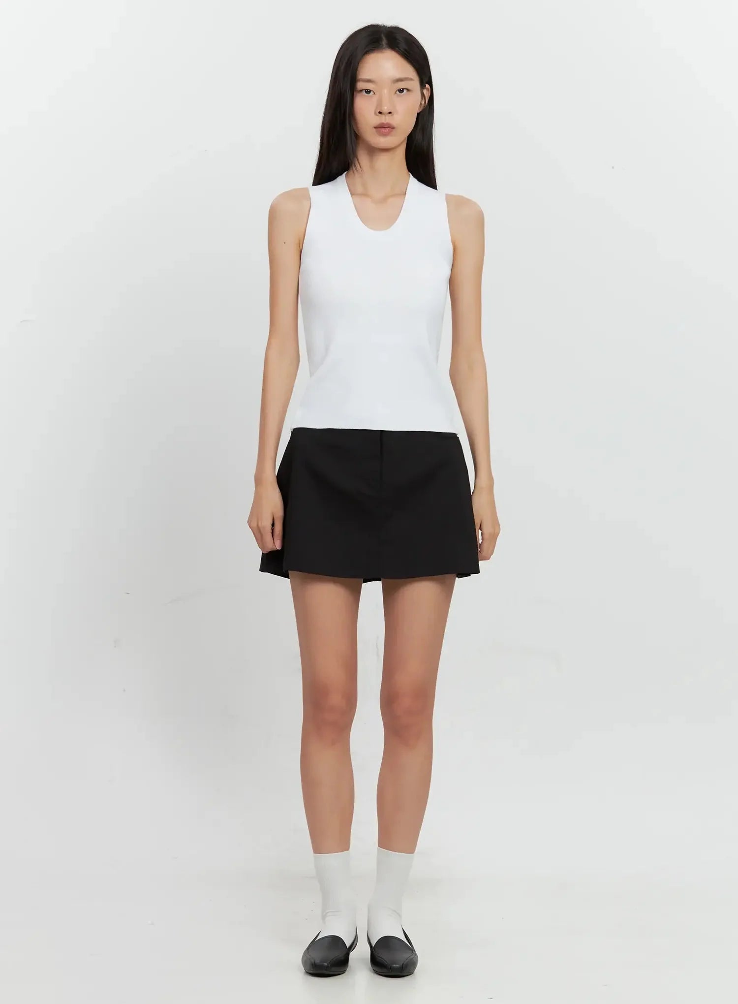 Low Rise Back-Band Skirt IL528