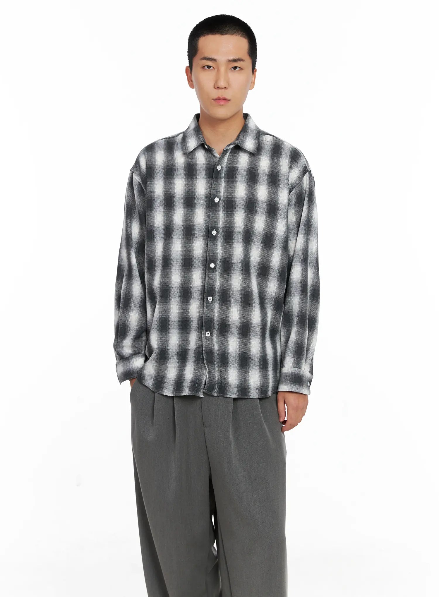 Men's Checkered Button-Up Shirt IS502