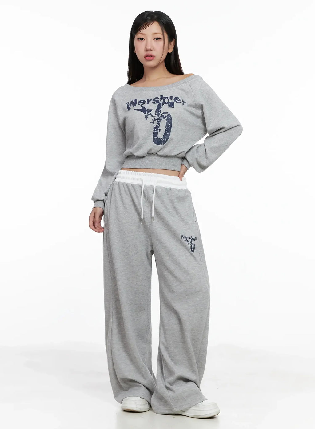 Off-Shoulder Cropped Sweatshirt IG527