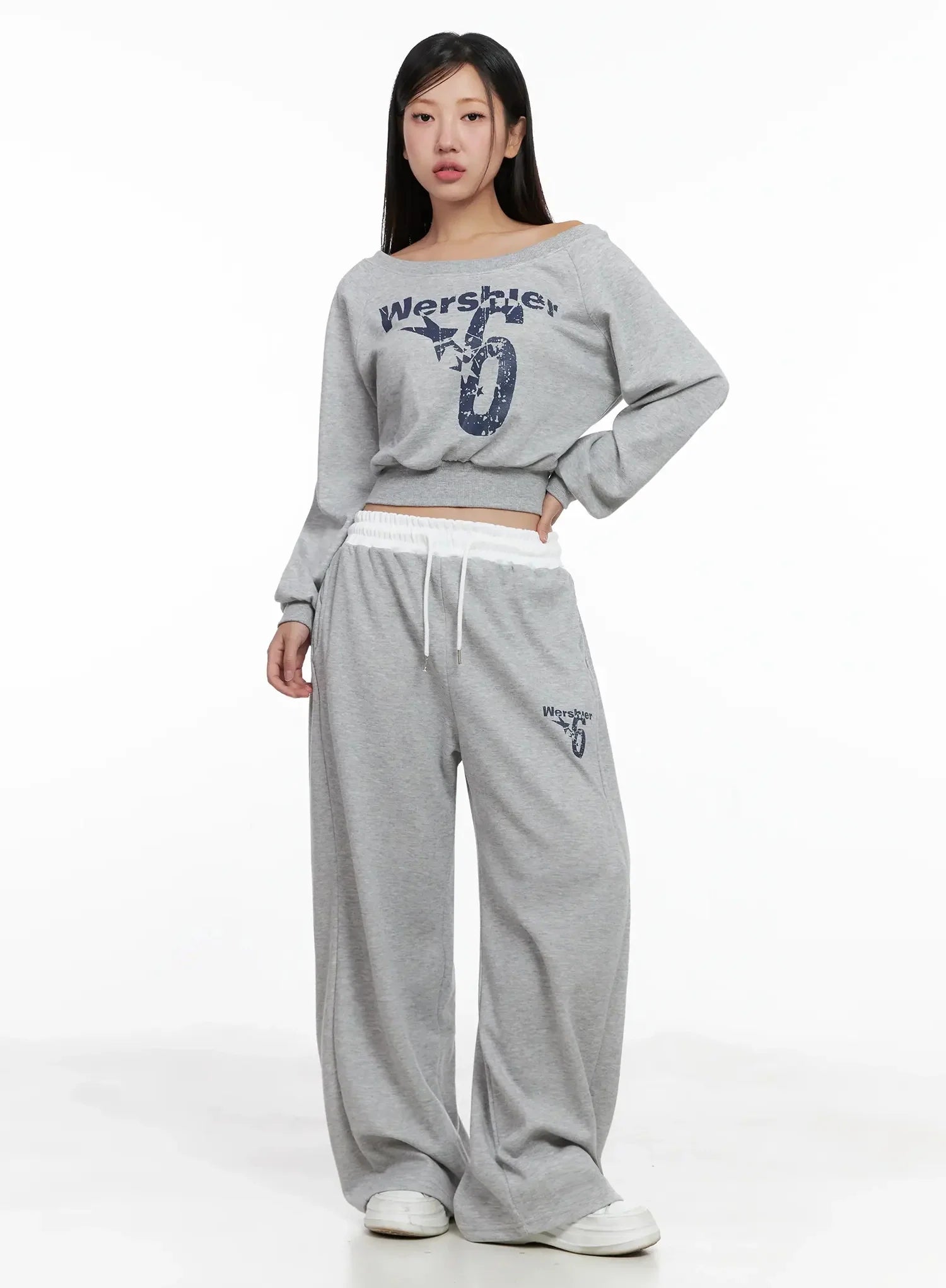 Off-Shoulder Cropped Sweatshirt IG527