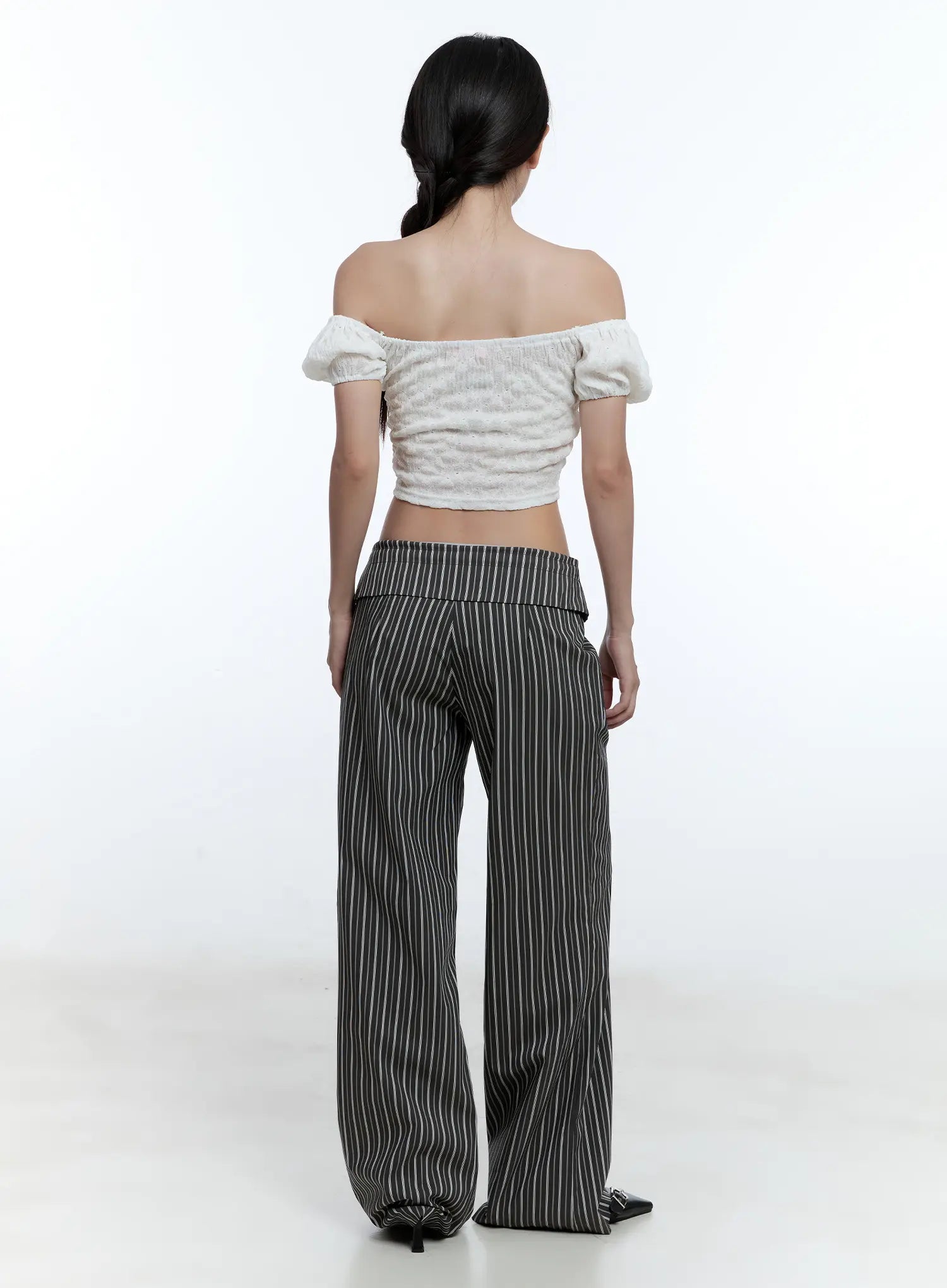 Wide-Fit Low-Waist Striped Pants CU526