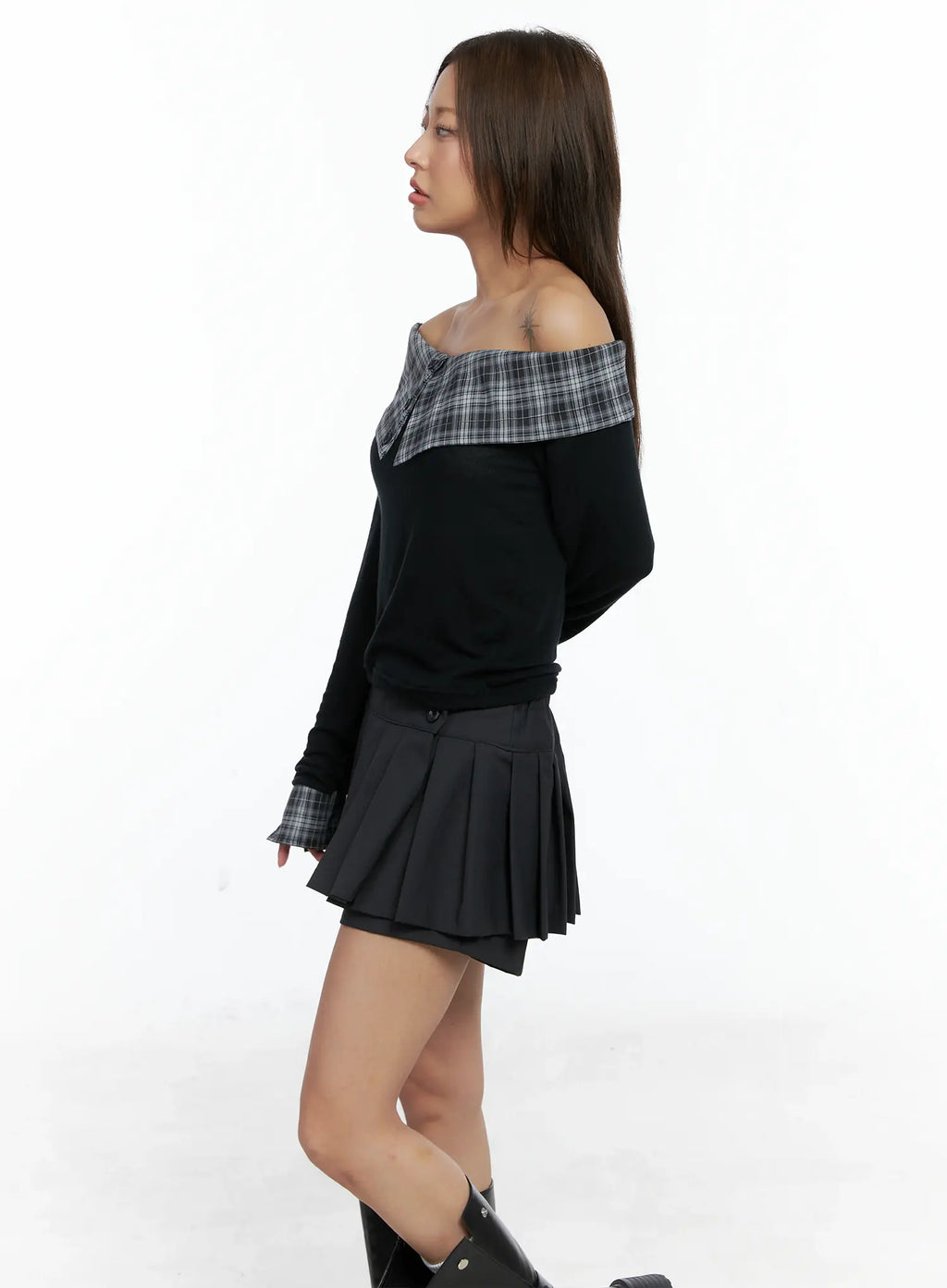 Plaid Off-Shoulder Long-Sleeve Top CS504
