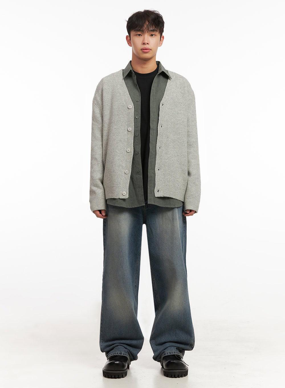 Men's V-Neck Buttoned Knit Cardigan ID431