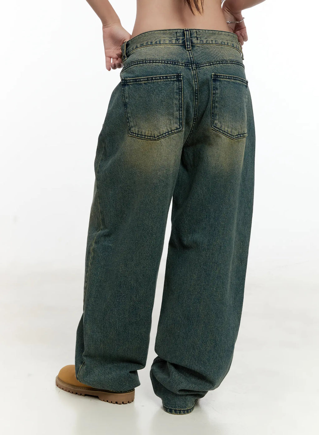 Sooyoung Baggy Vintage Wash Jeans CL531