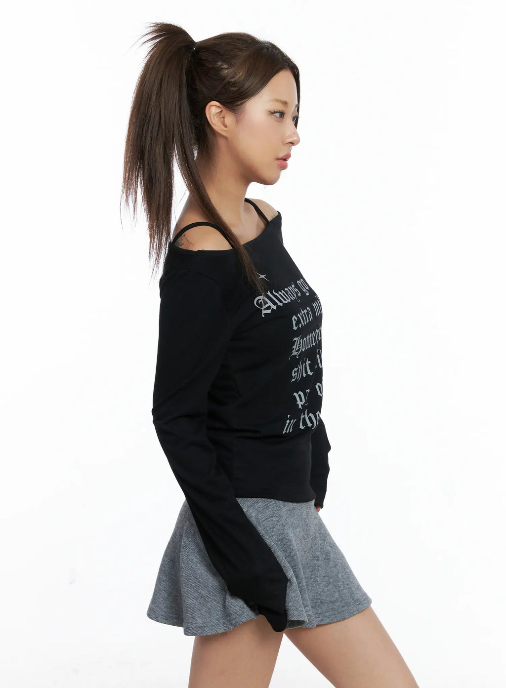 Graphic Off-Shoulder Long Sleeve Top CS505