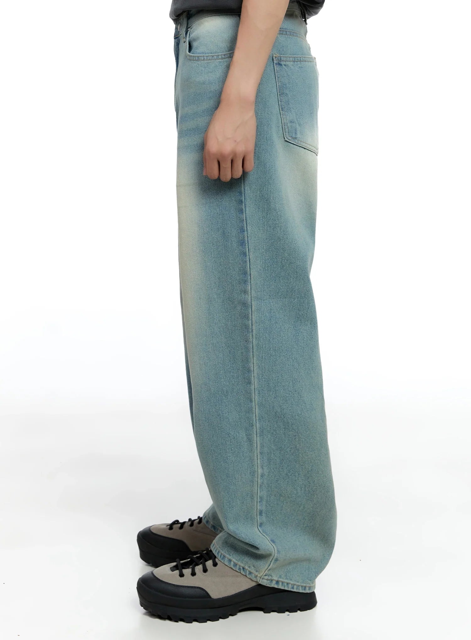 Men's Light-Wash Baggy  Jeans IG520