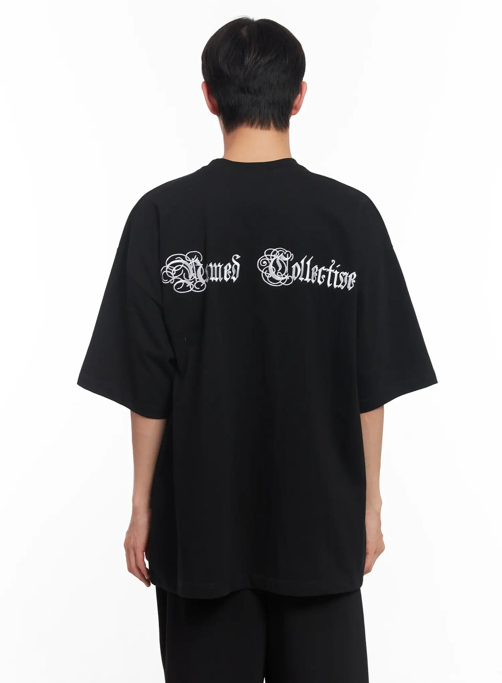 Men's Embroidered Graphic Tee IU518