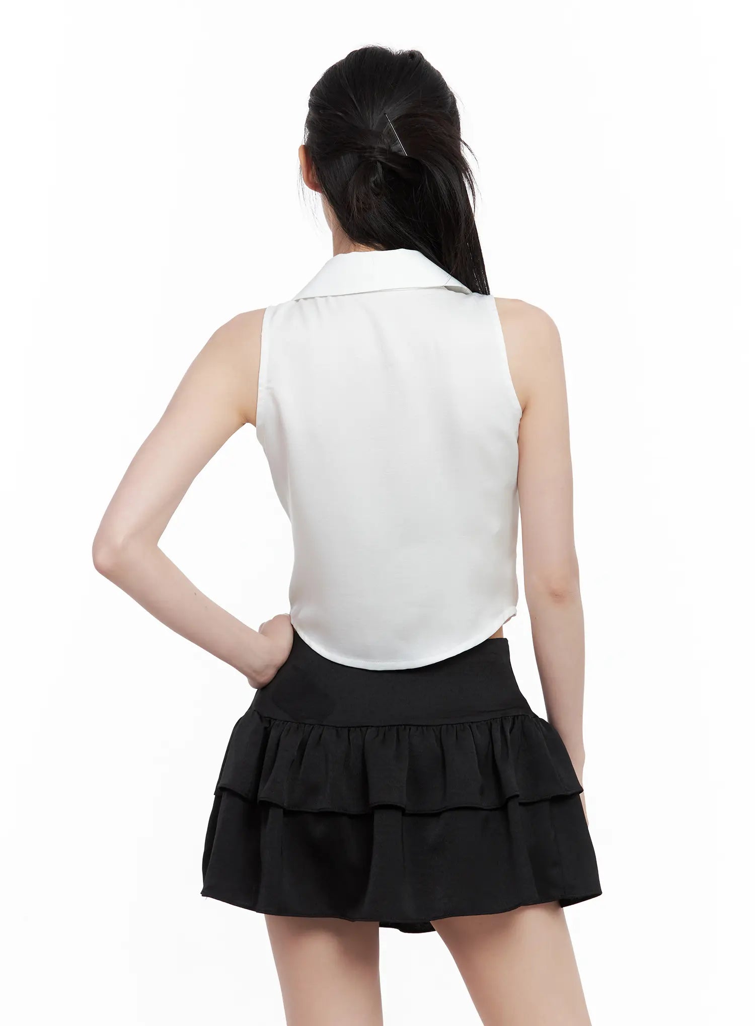 Sleeveless Collared Blouse CU530