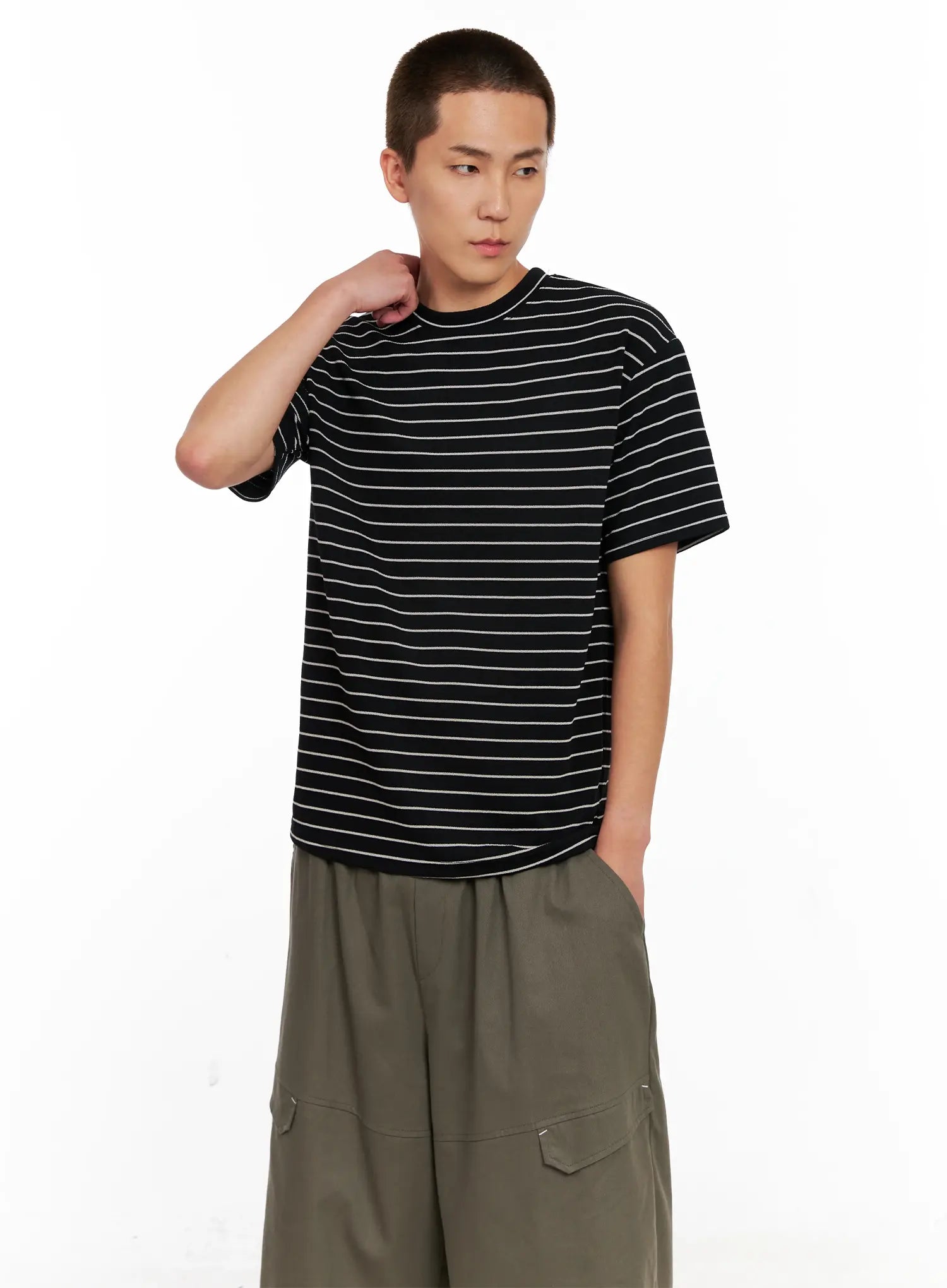 Men's Striped Relaxed-Fit Tee IG511