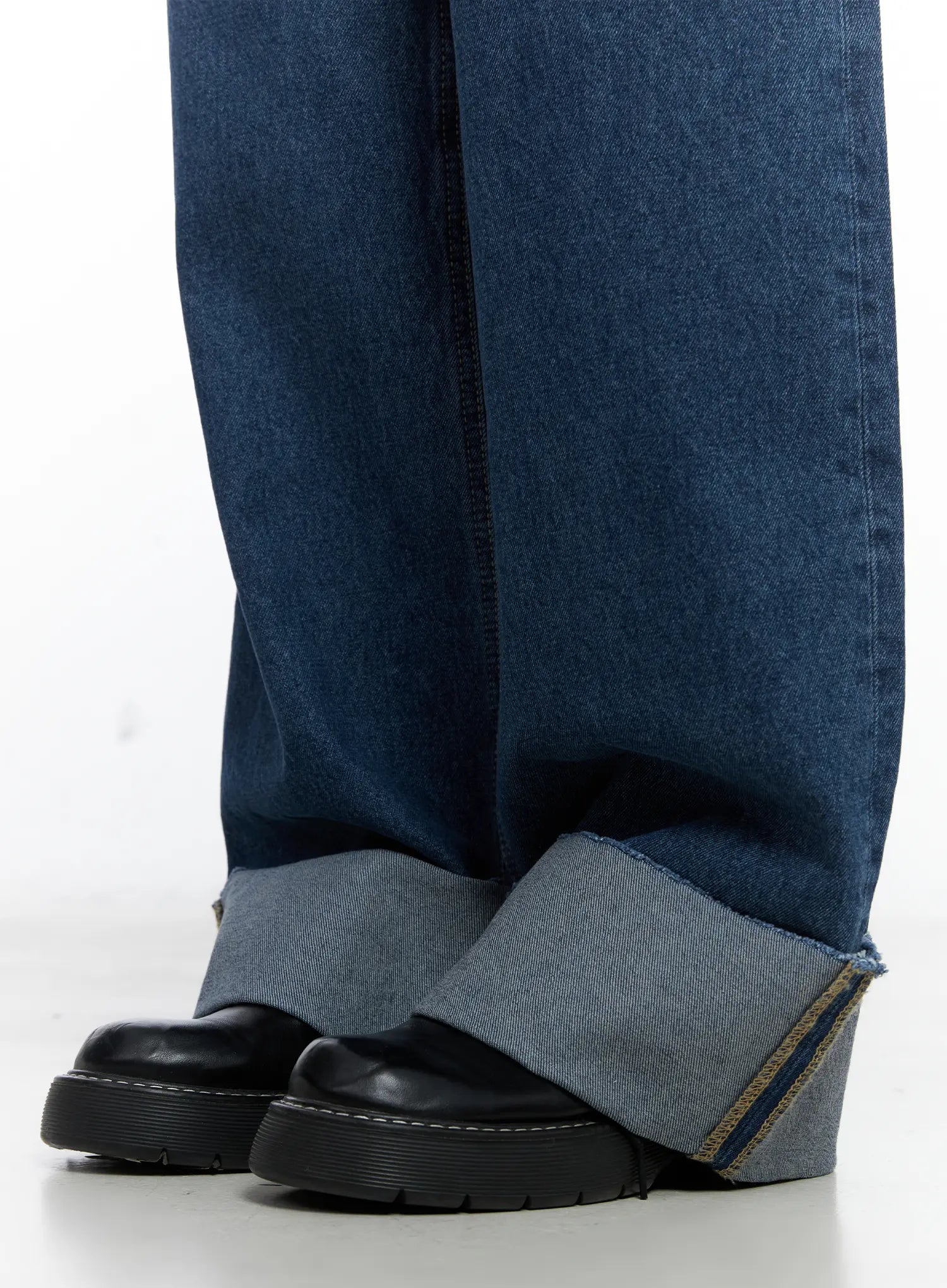 Ila Rolled-Up Wide-Leg Jeans CO506