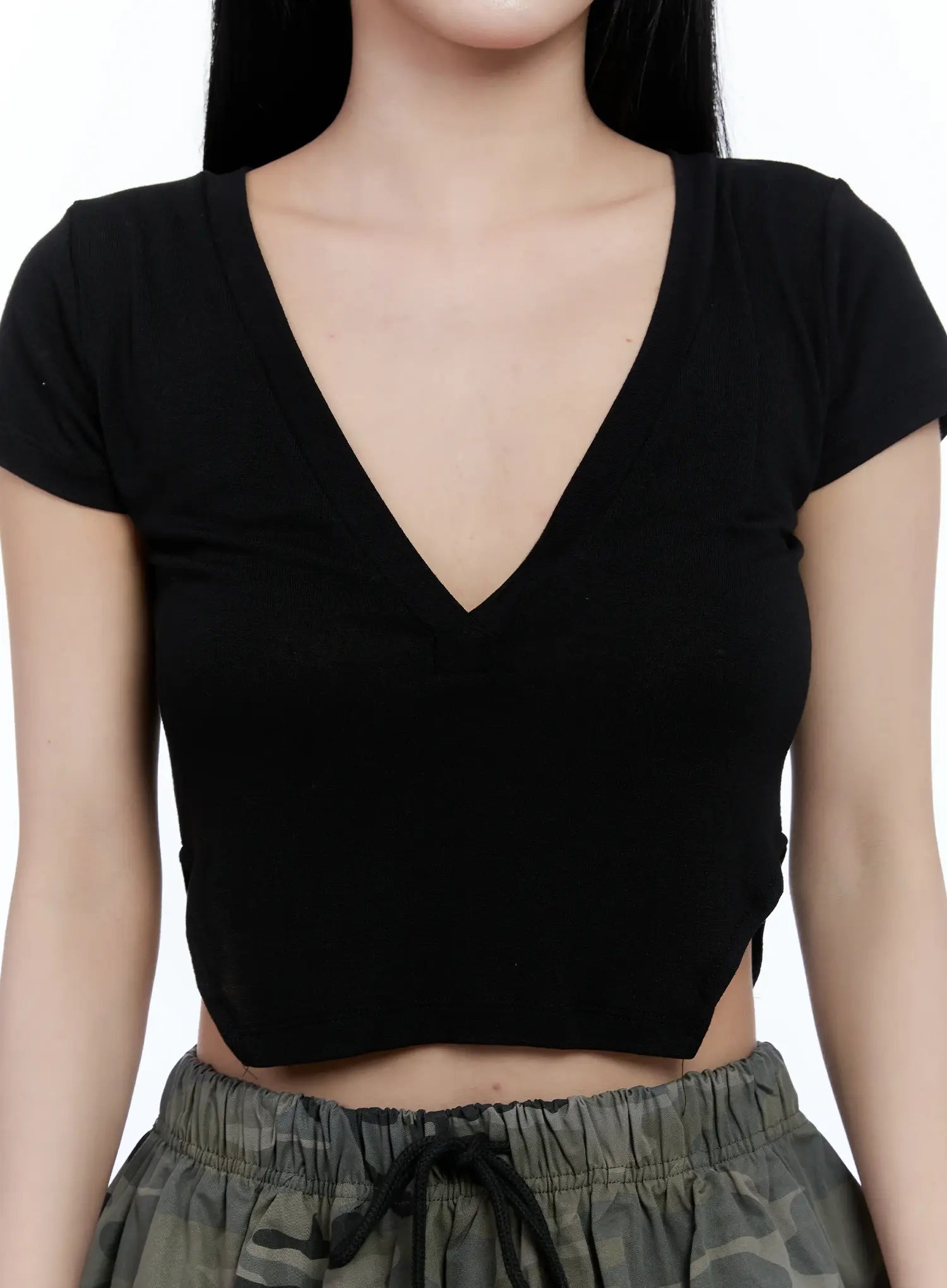 V-Neck Cropped Tee CL530