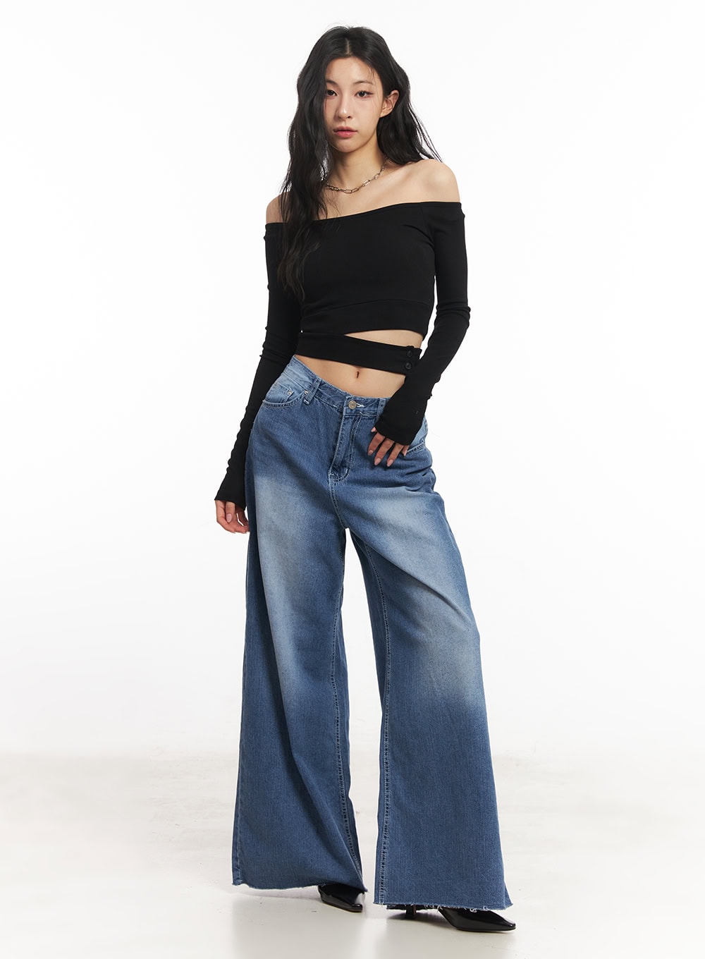 Cut-Out Off-Shoulder Long-Sleeve Crop Top CA504