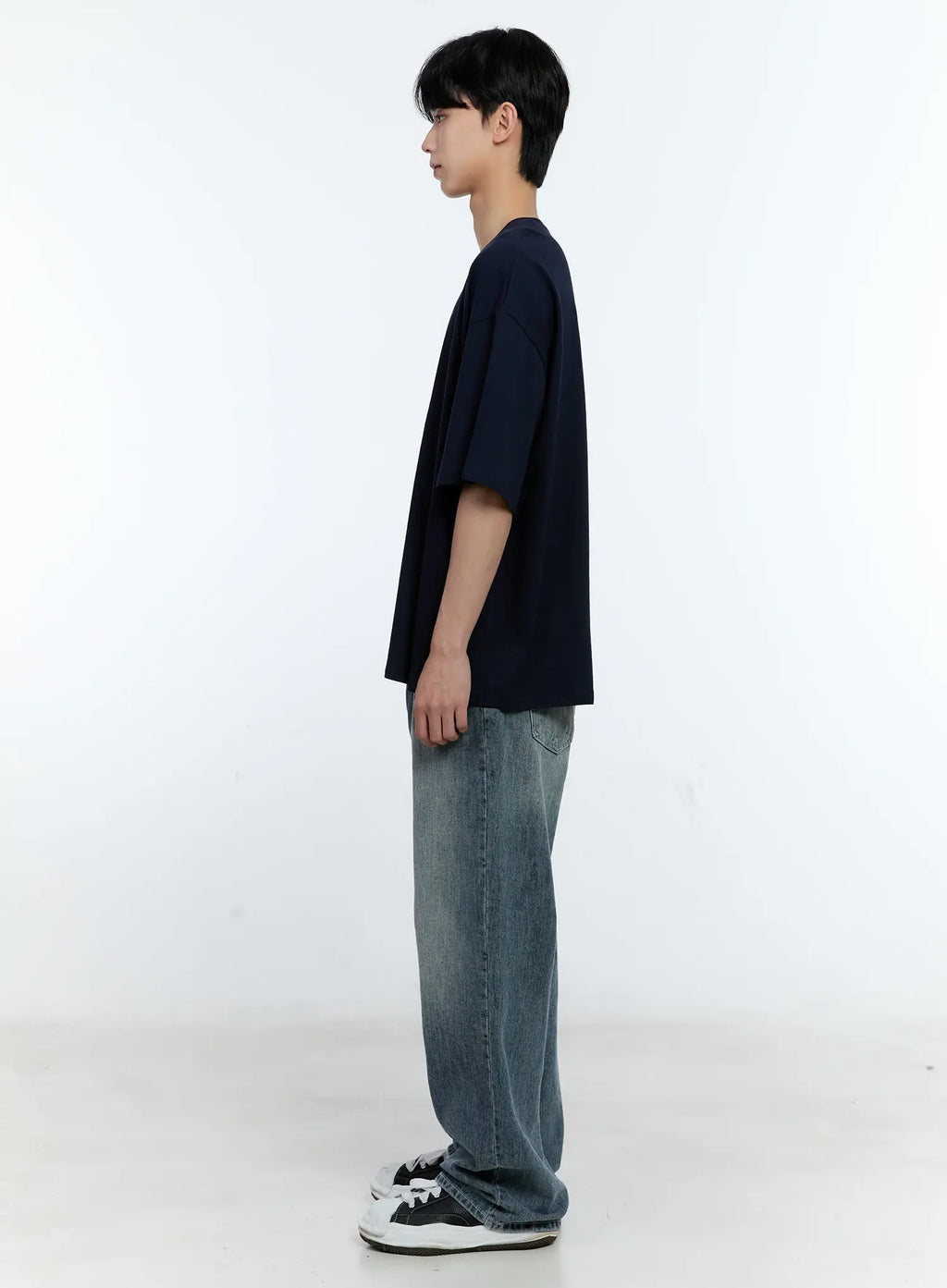 Men's Vintage-Wash Wide-Leg Jeans IL529