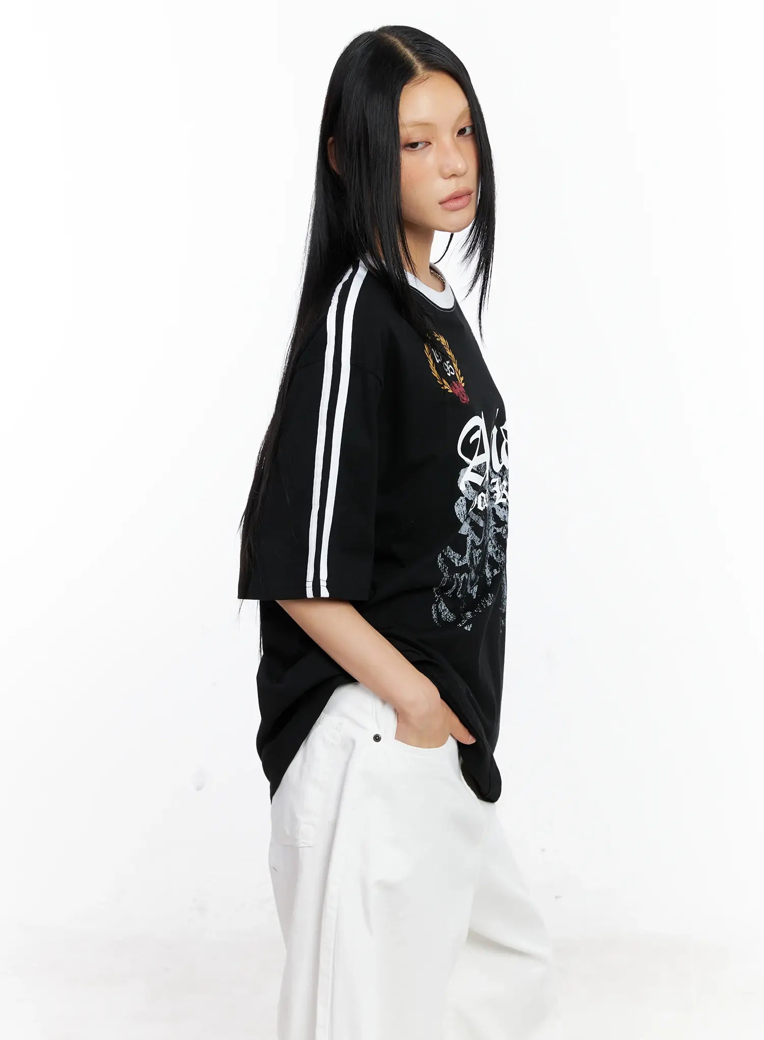 Oversized Graphic Logo Tee CL529