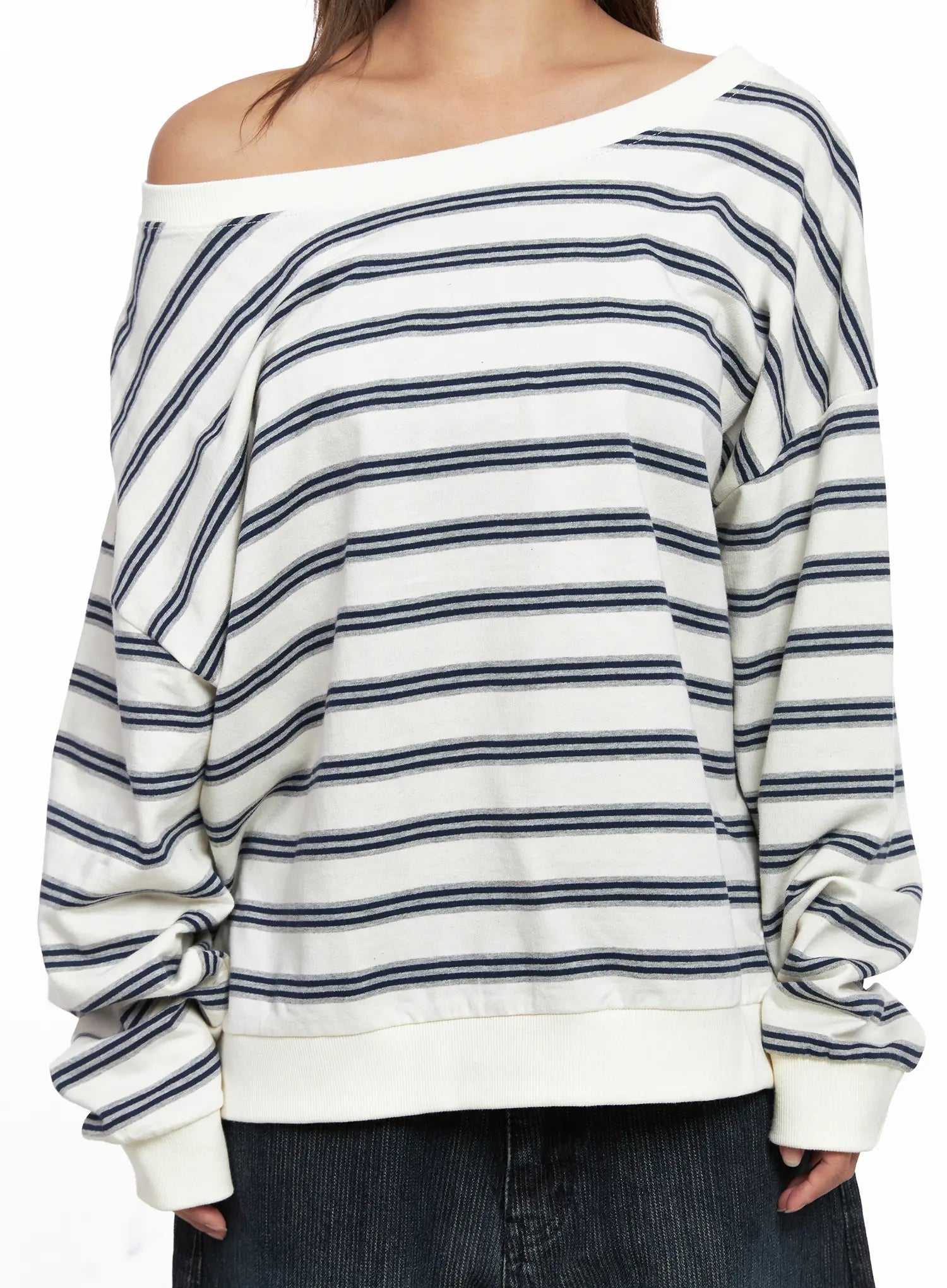 Oversized Striped Off-Shoulder Sweatshirt CO510
