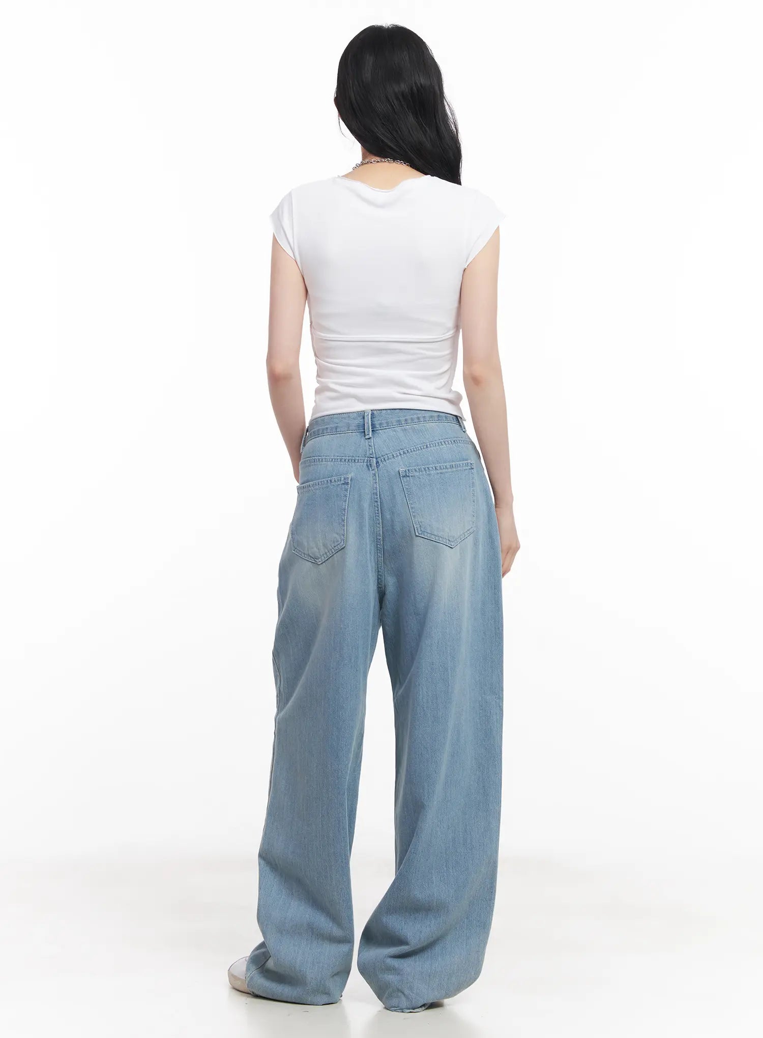 V-Neck Cropped Tee CU511