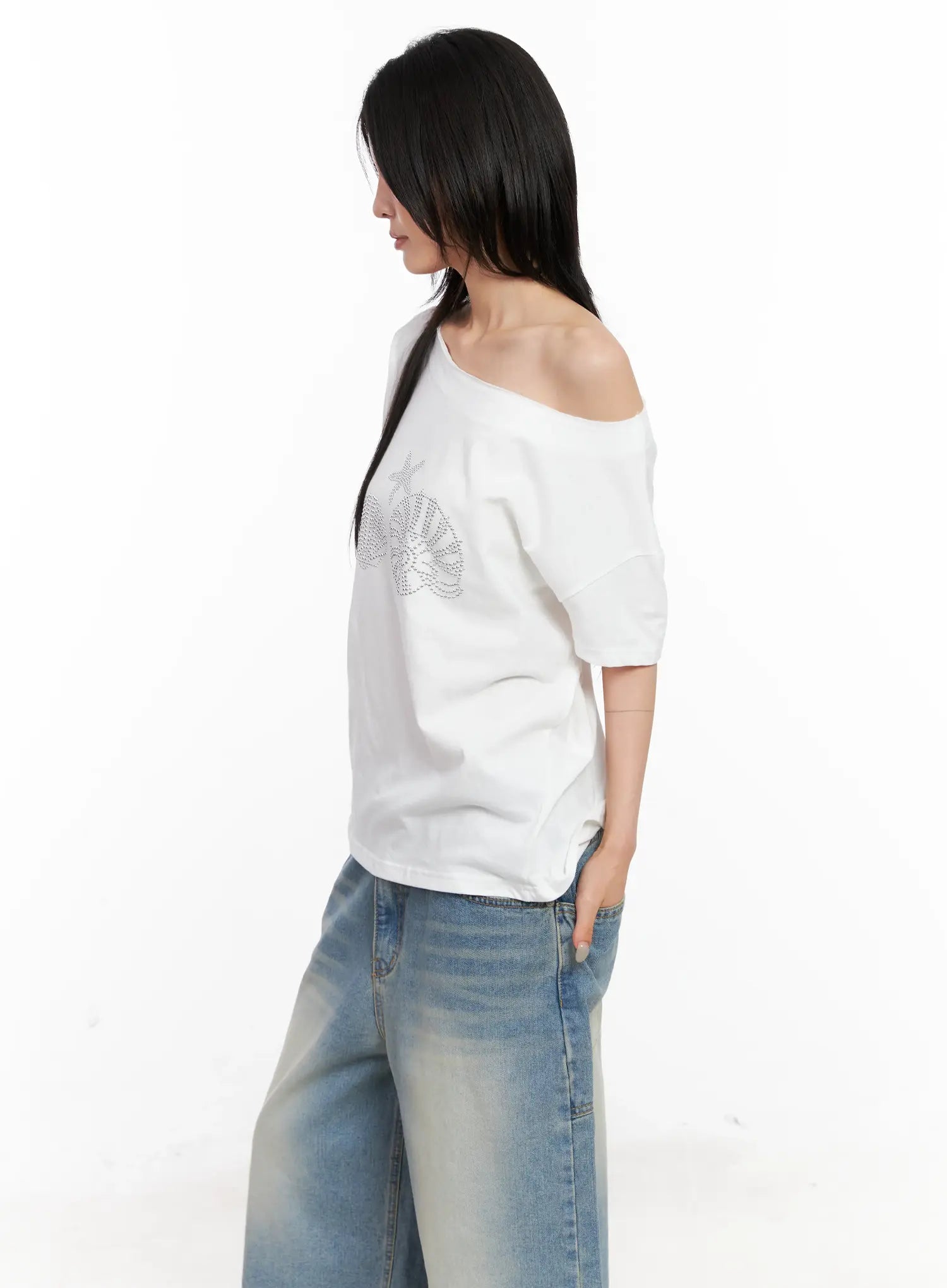 Off-Shoulder Seashell Tee CL525