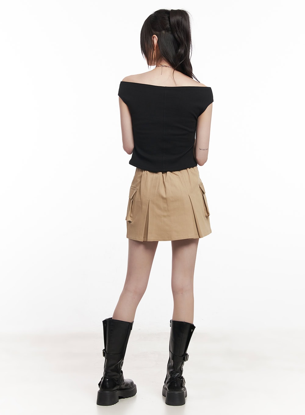 Graphic Print Off-Shoulder Crop Top CY520