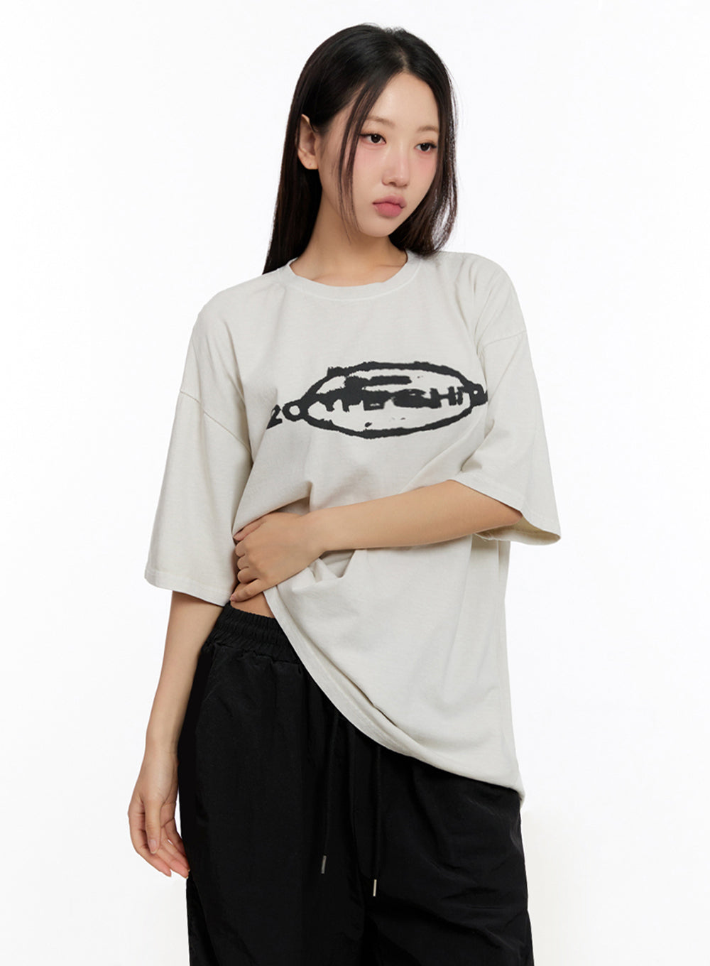 Oversized Washed Graphic Tee IU509