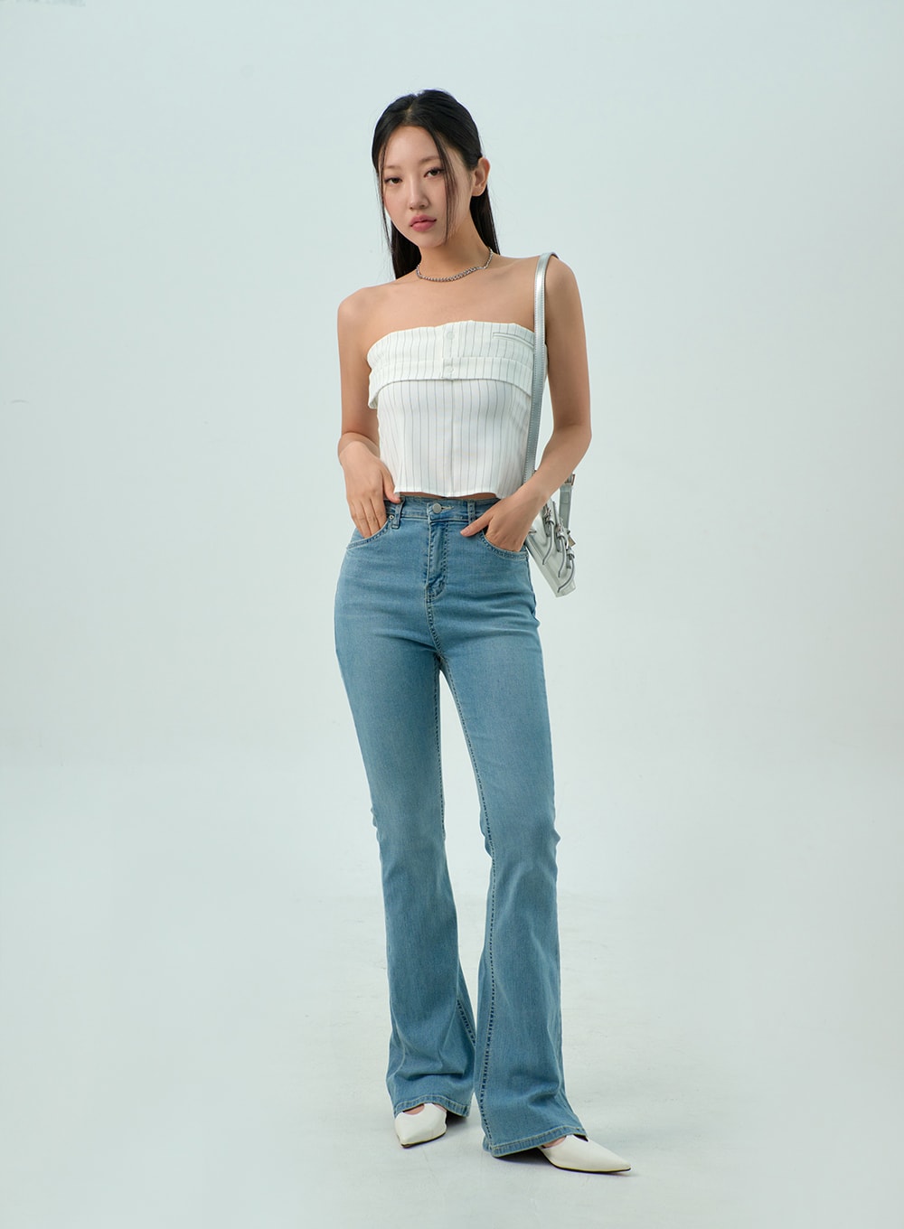 Light Wash Bootcut Jeans CY330