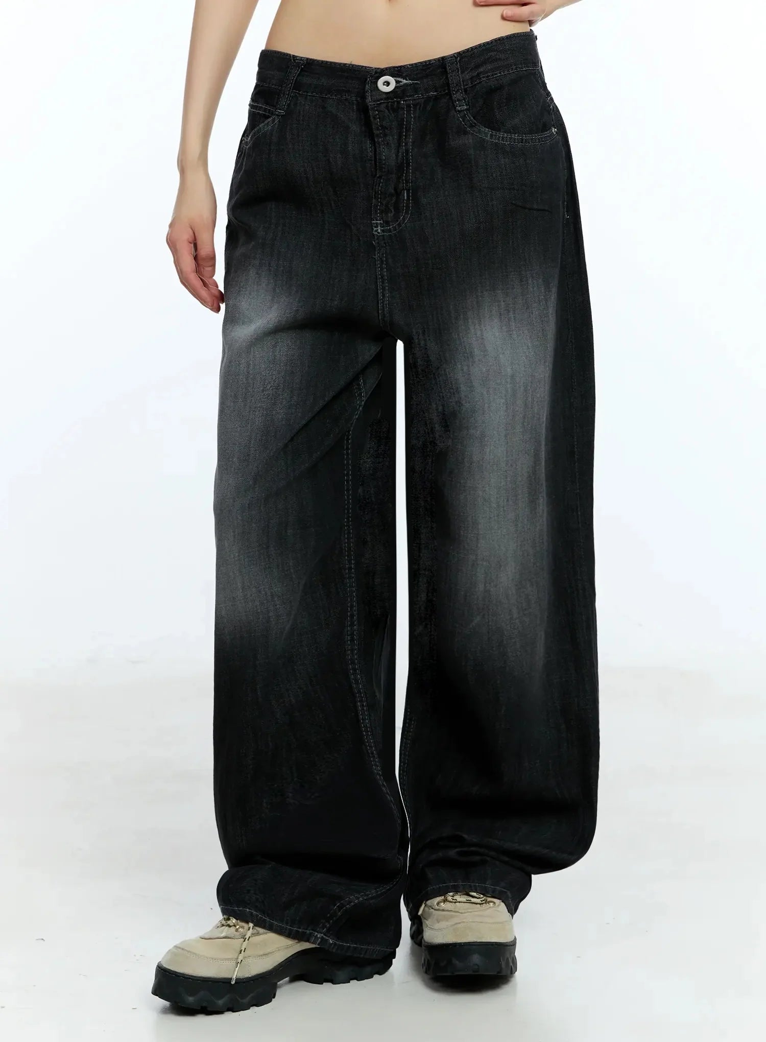 Wendy Washed Wide-Leg Jeans IU524