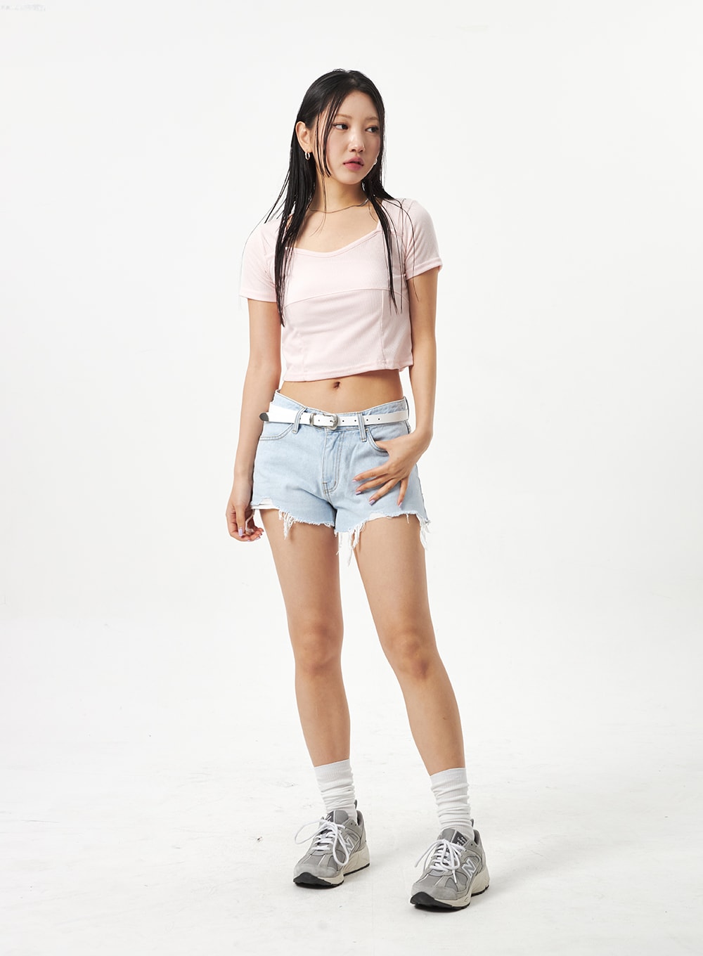 Heart Neck Cropped Tee CA320