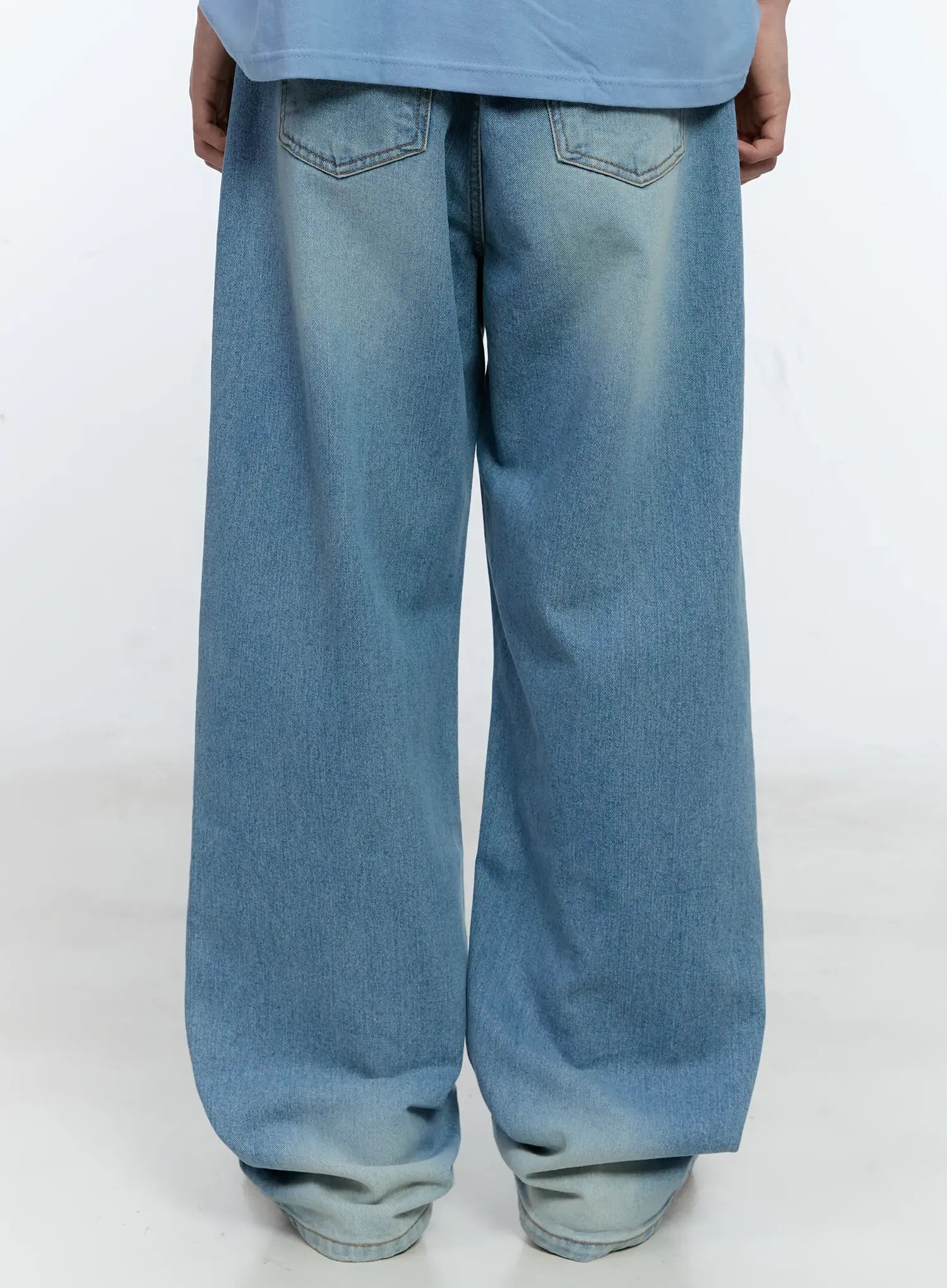 Men's Washed Wide-Leg Jeans IL529